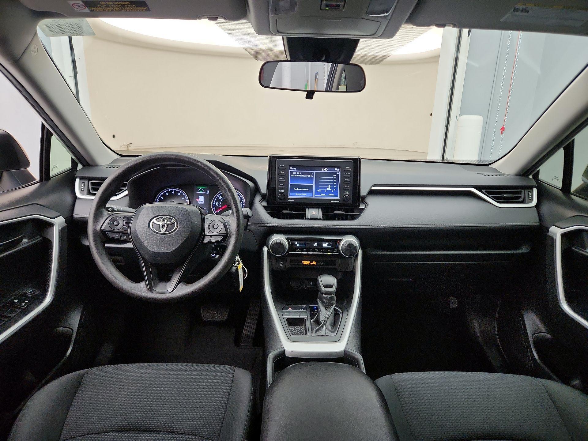 Thumbnail: 2020 Toyota RAV4 - 9