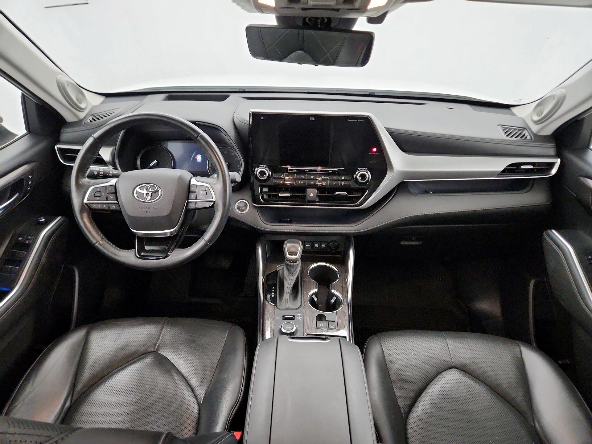 Thumbnail: 2021 Toyota Highlander - 9