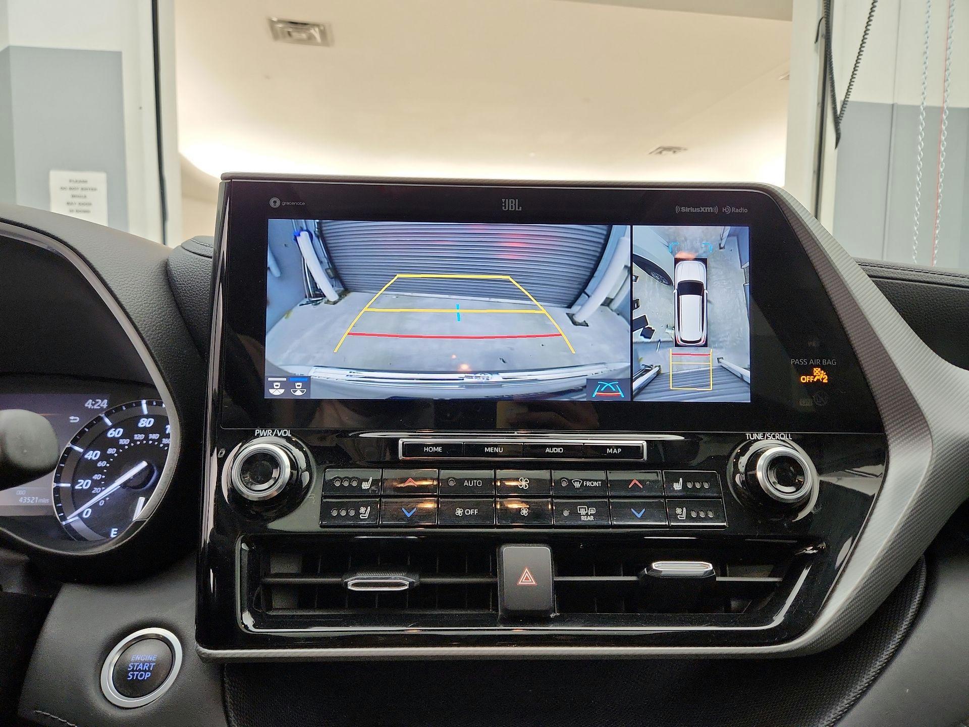 Thumbnail: 2021 Toyota Highlander - 15