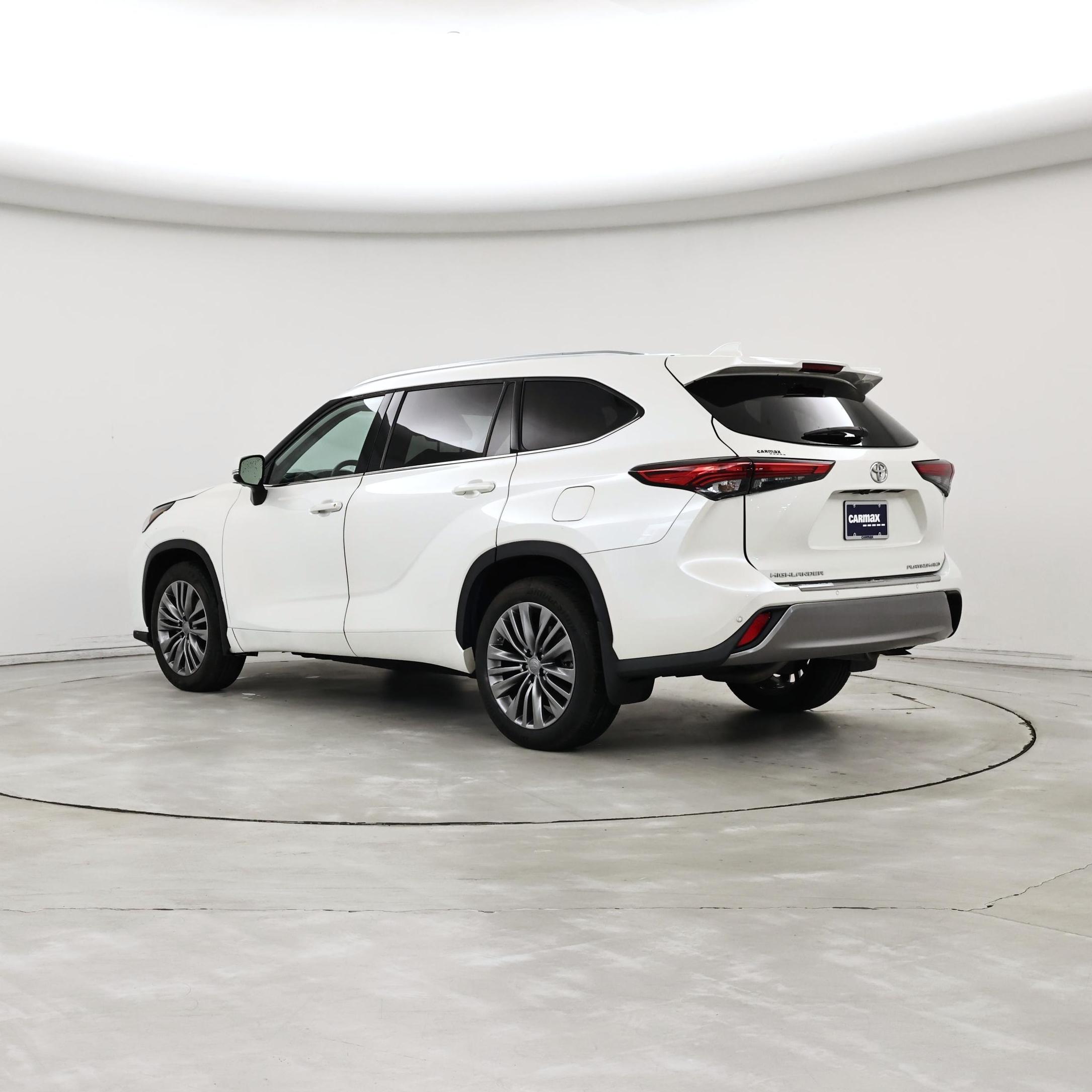 Thumbnail: 2021 Toyota Highlander - 2