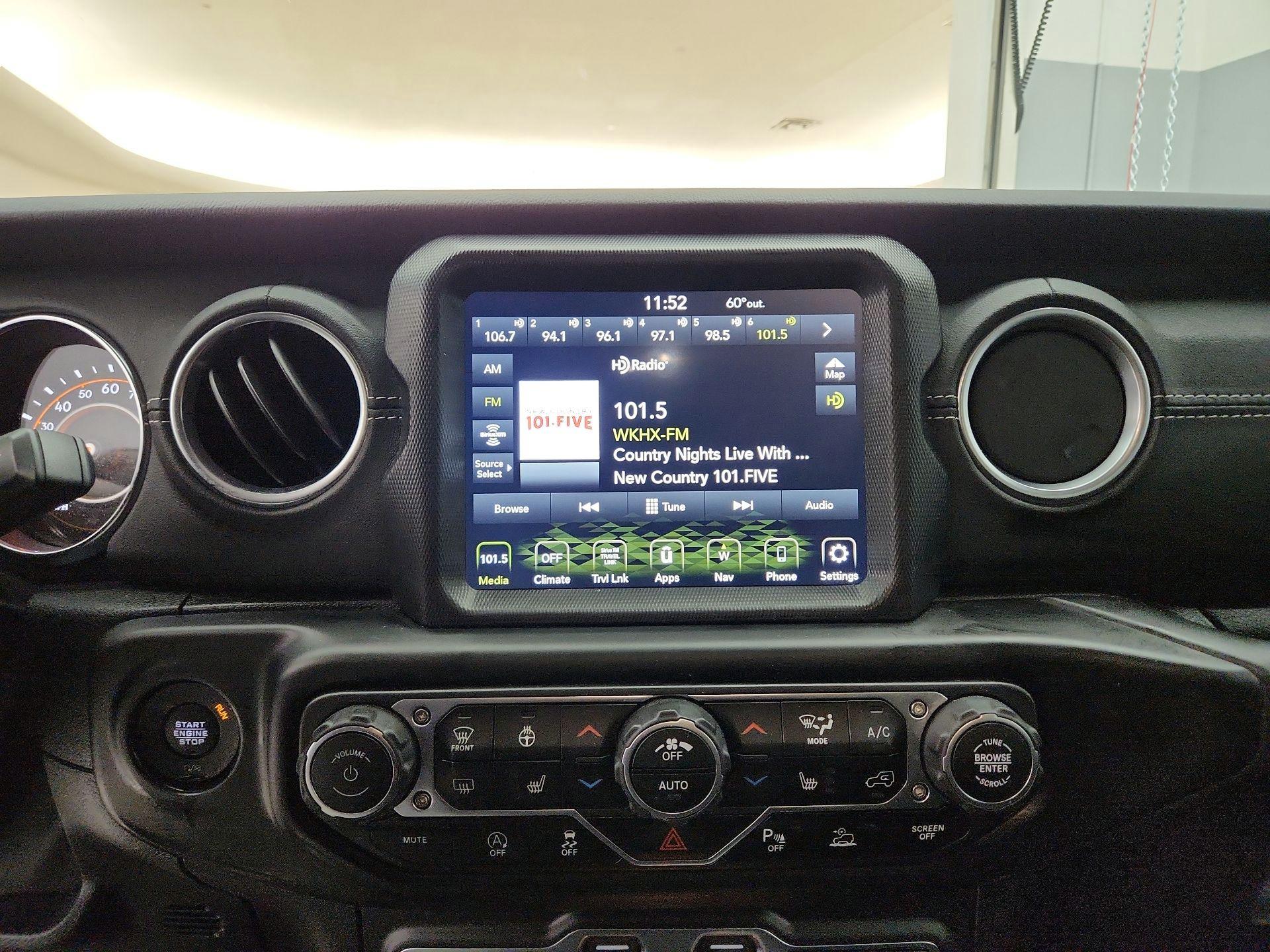 Thumbnail: 2020 Jeep Gladiator - 16