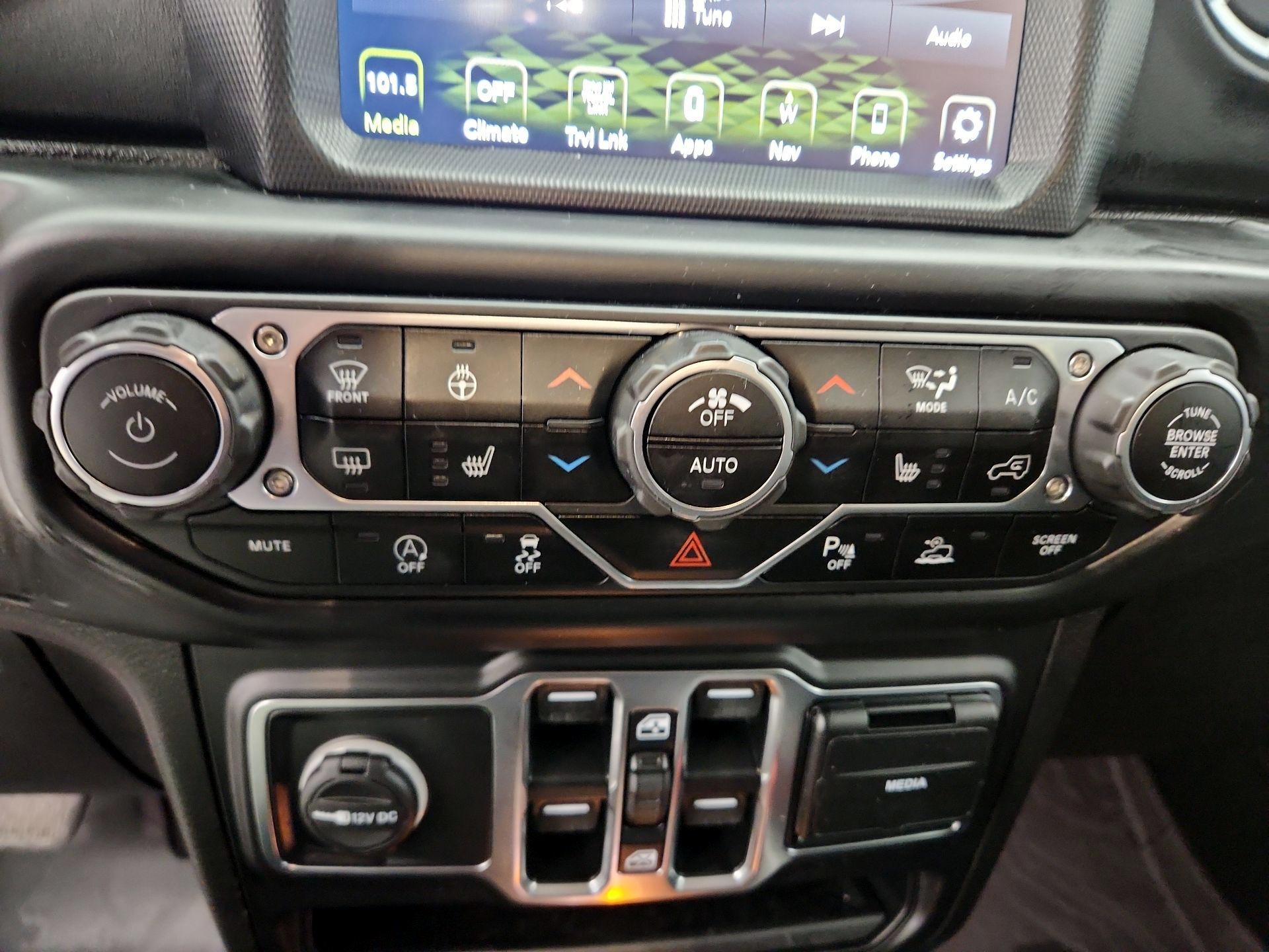 Thumbnail: 2020 Jeep Gladiator - 17