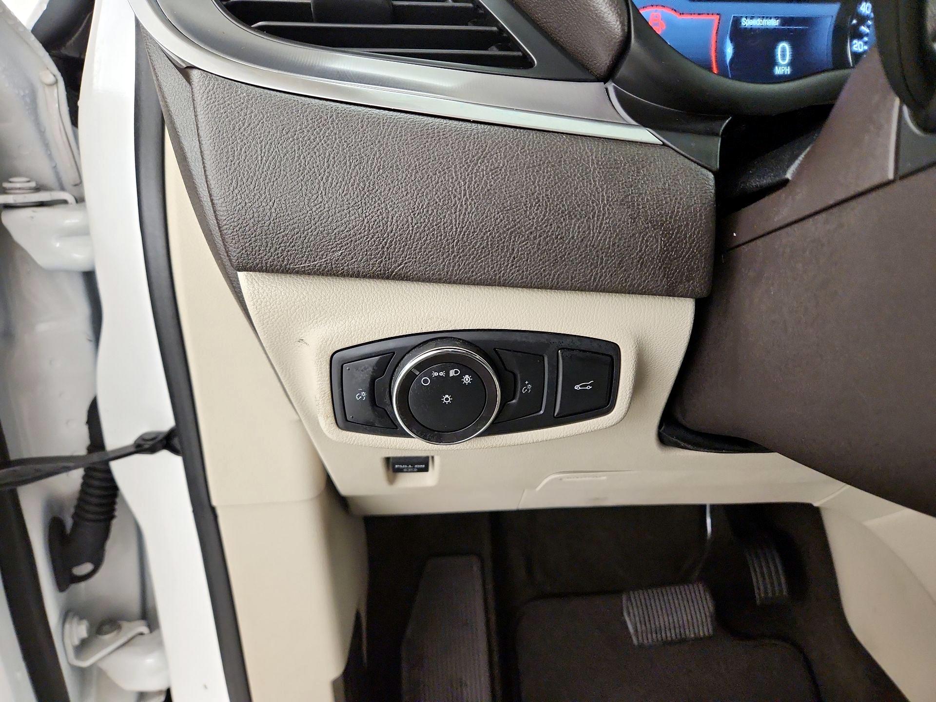 Thumbnail: 2019 Lincoln MKC - 13