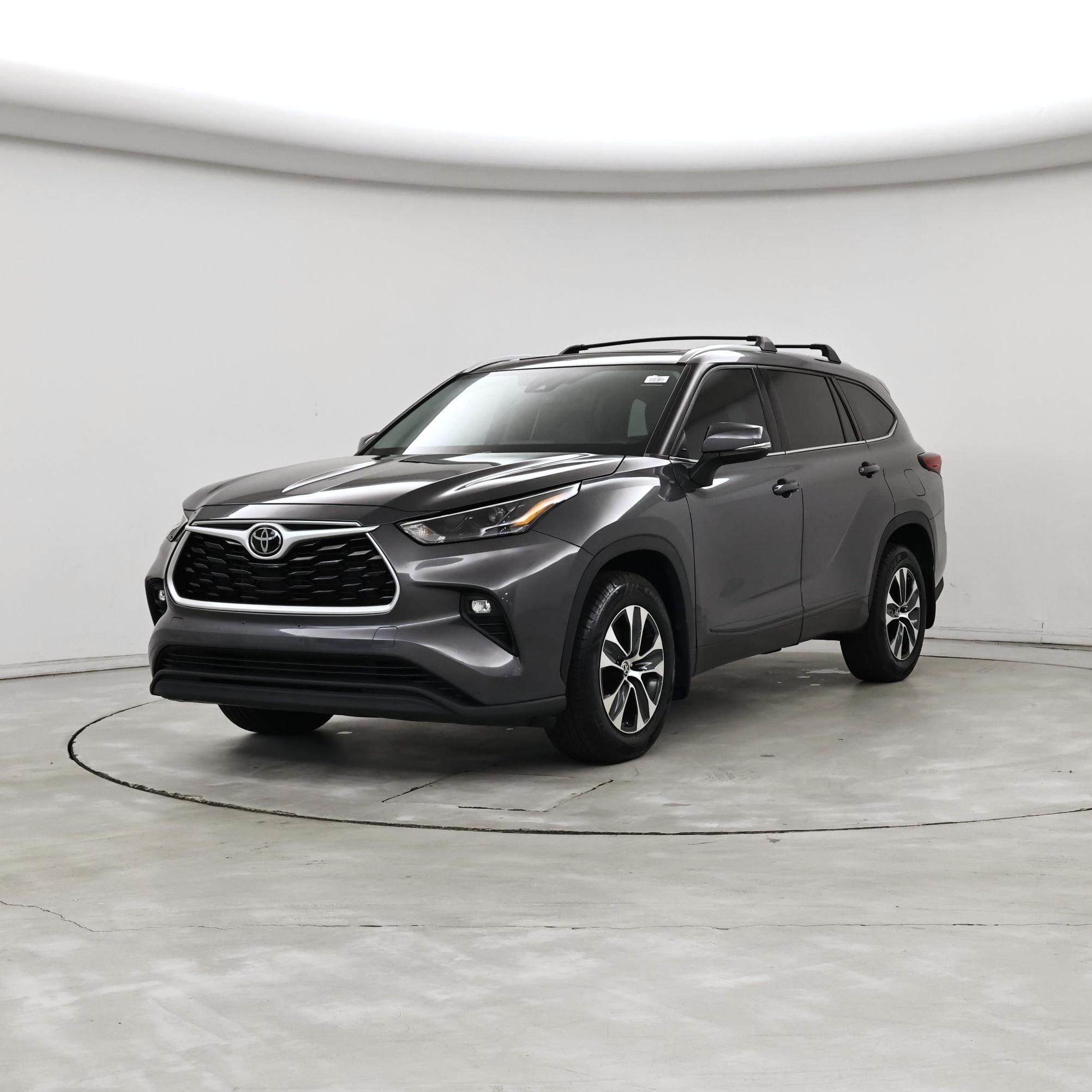 Thumbnail: 2022 Toyota Highlander - 4