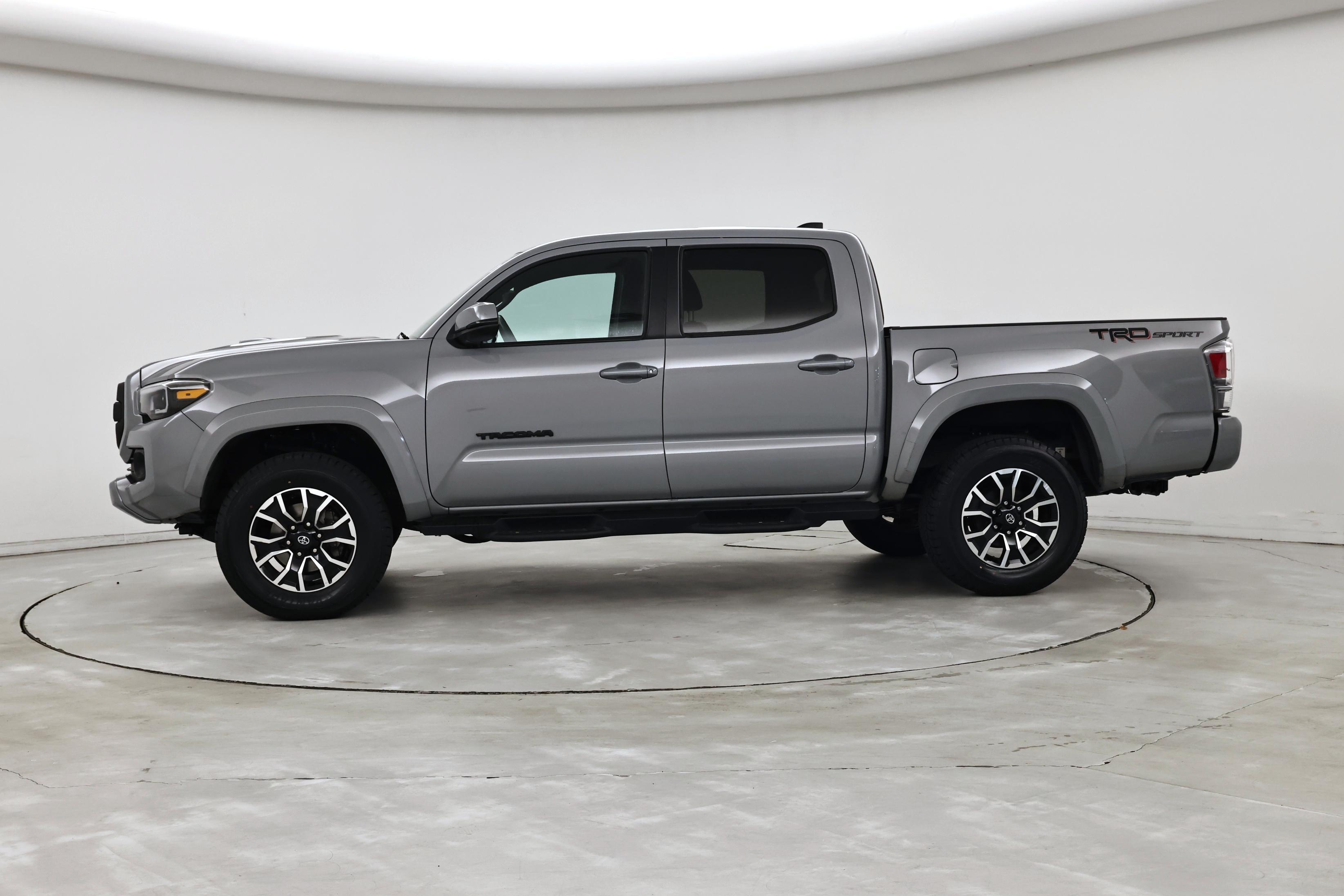 Thumbnail: 2021 Toyota Tacoma - 3