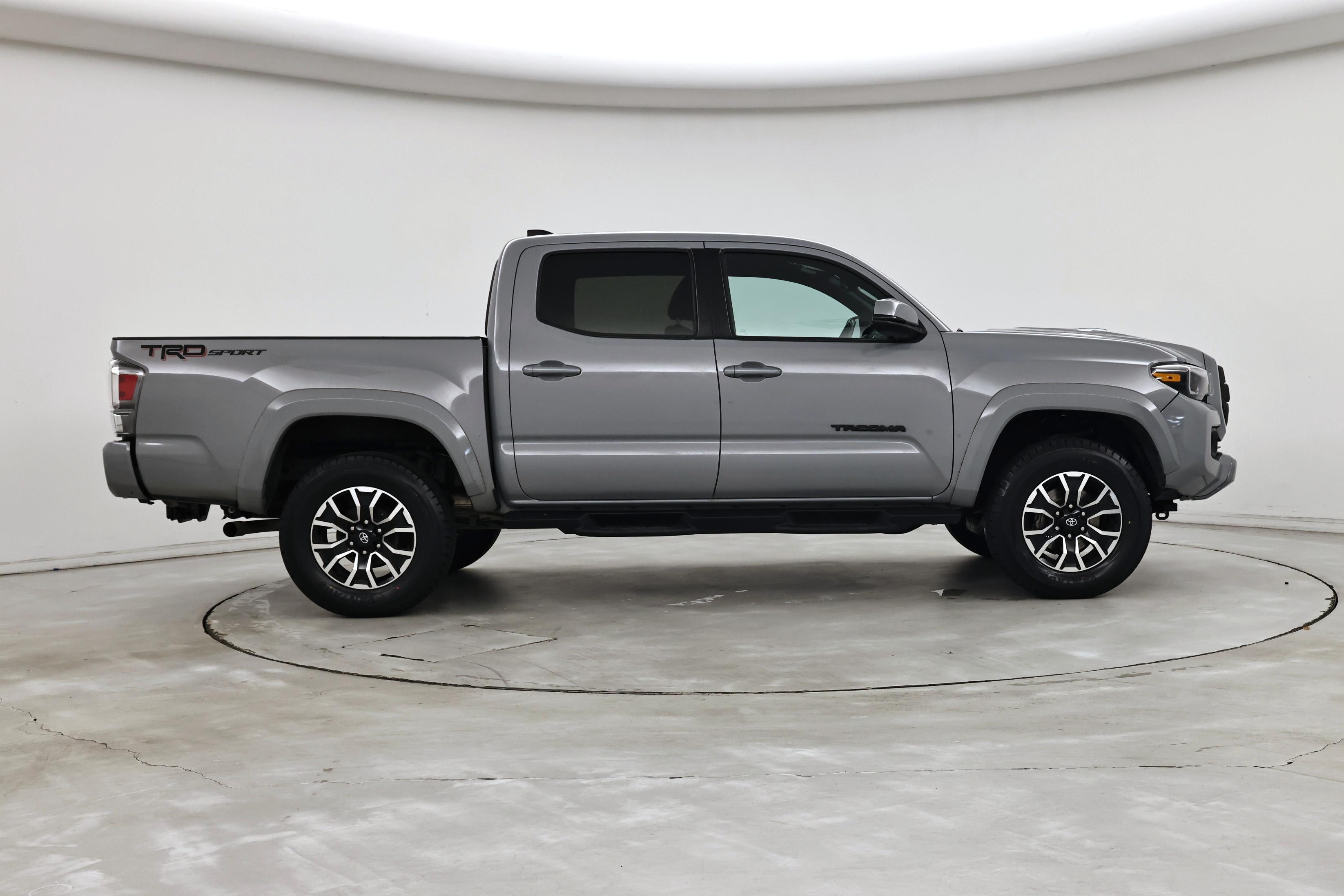 Thumbnail: 2021 Toyota Tacoma - 7