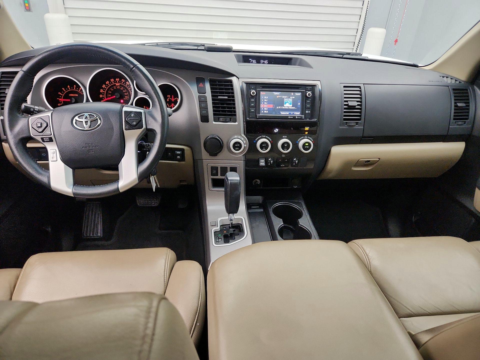 Thumbnail: 2015 Toyota Sequoia - 9