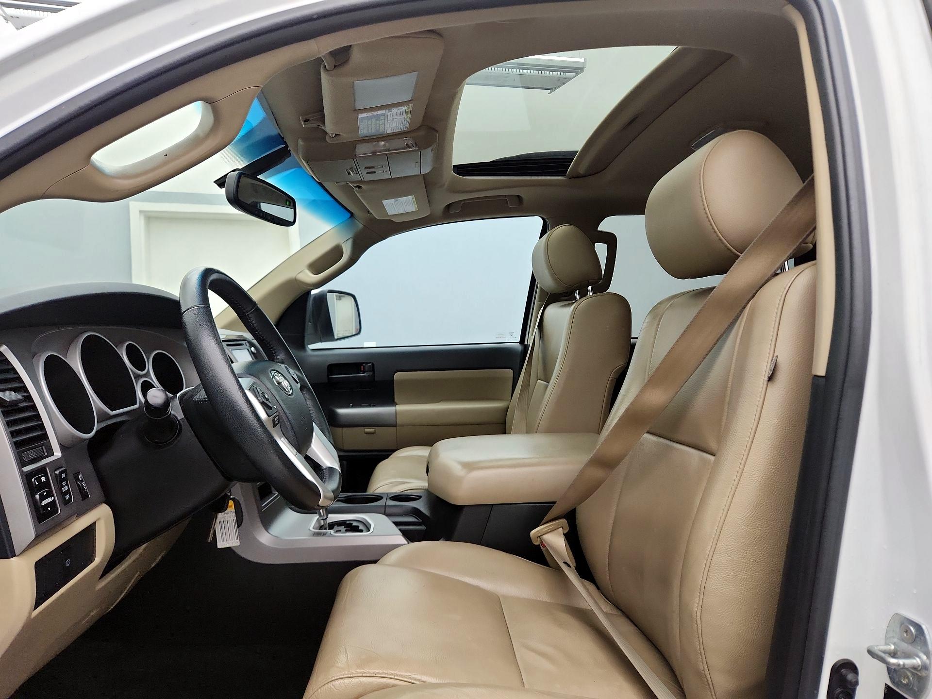 Thumbnail: 2015 Toyota Sequoia - 11