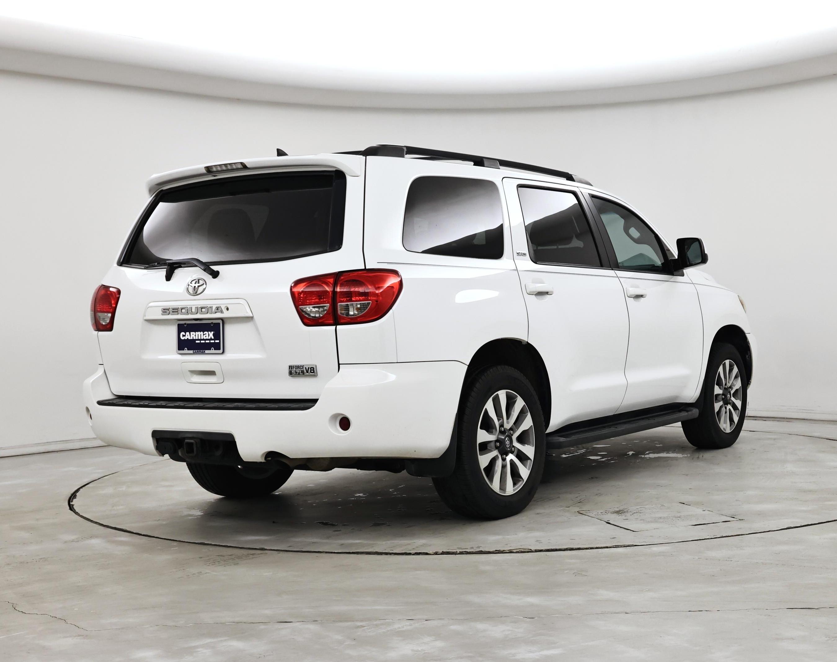 Thumbnail: 2015 Toyota Sequoia - 8