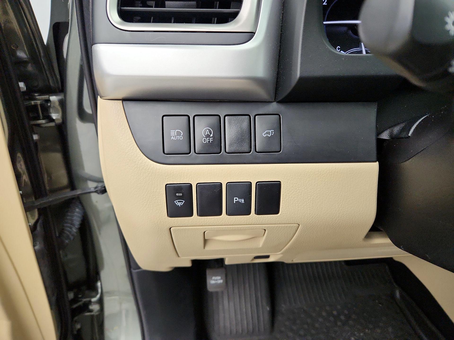 Thumbnail: 2017 Toyota Highlander - 13