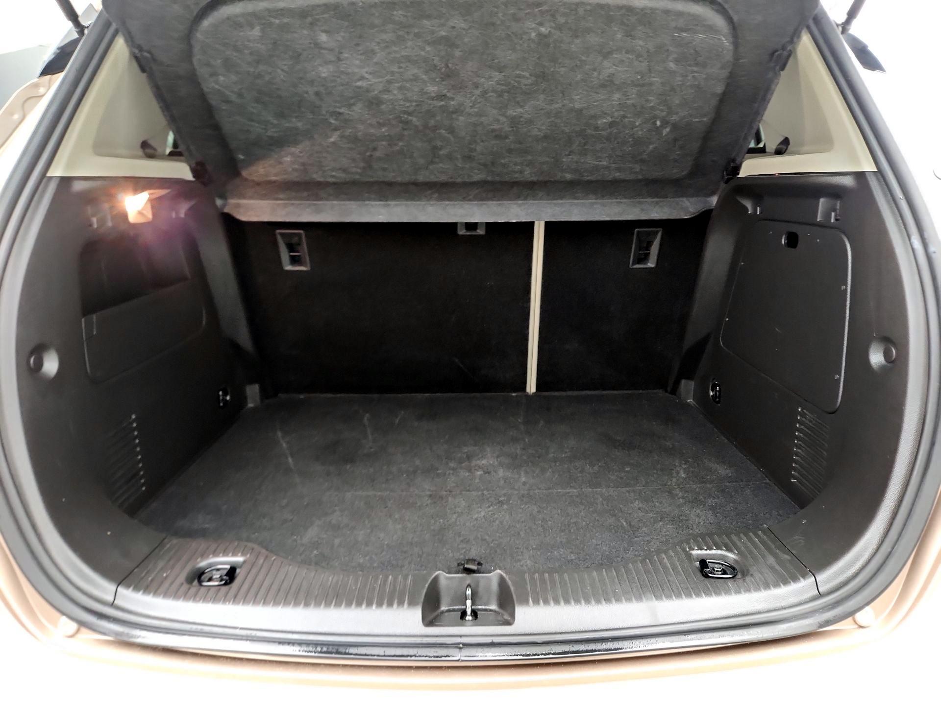 Thumbnail: 2019 Buick Encore - 20