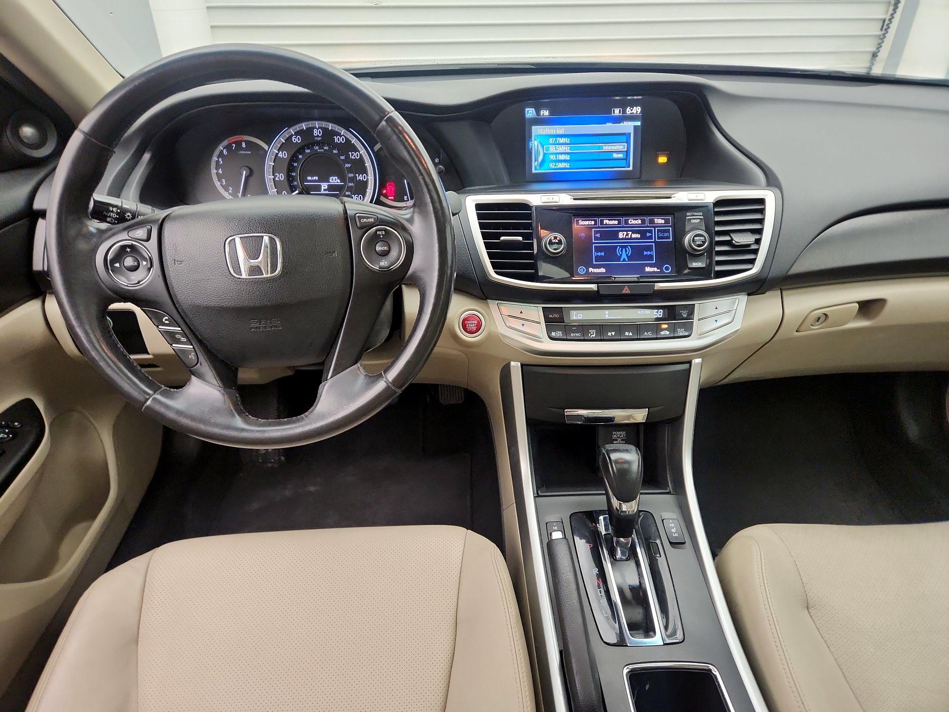 Thumbnail: 2015 Honda Accord - 9