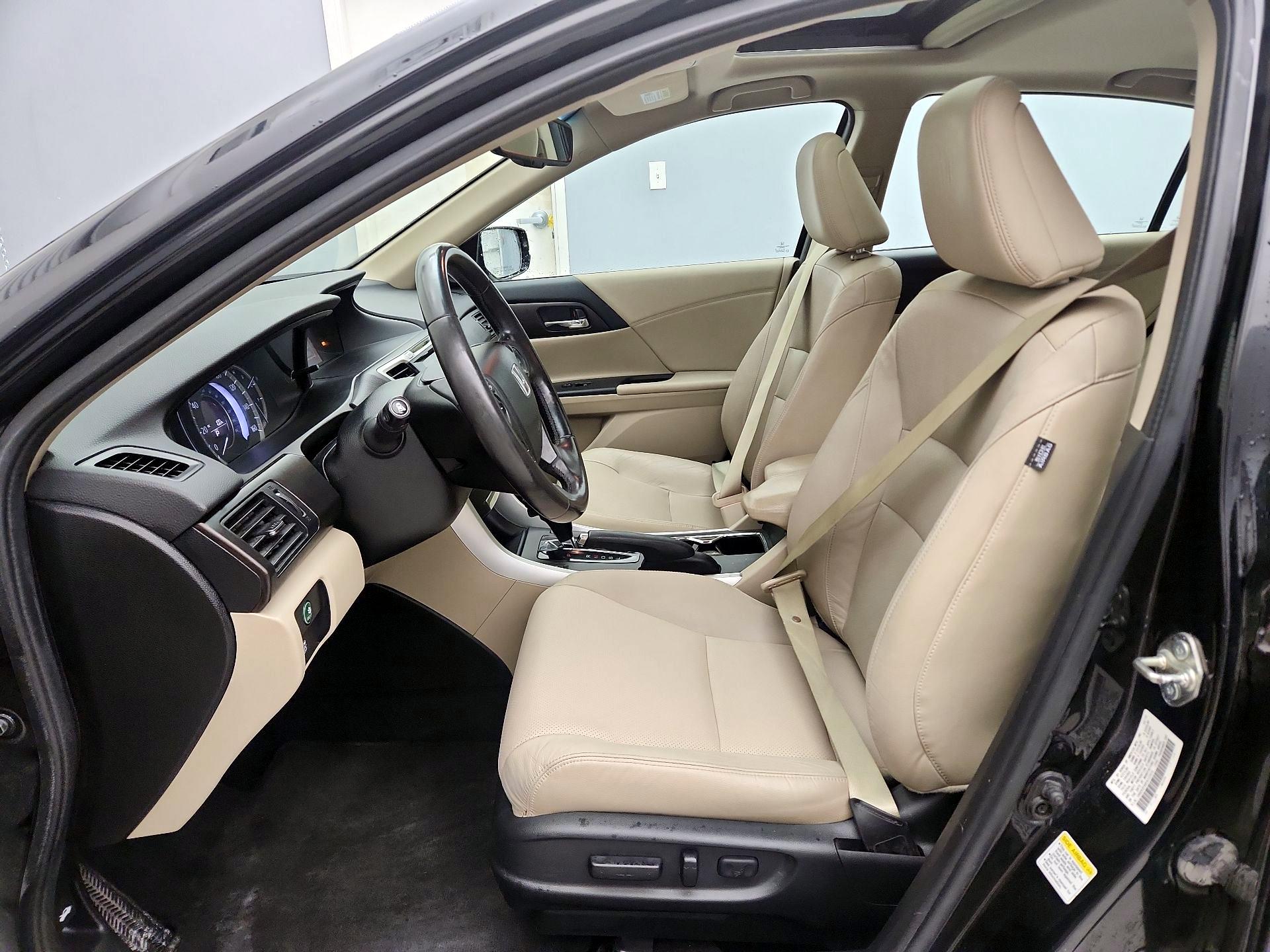 Thumbnail: 2015 Honda Accord - 11