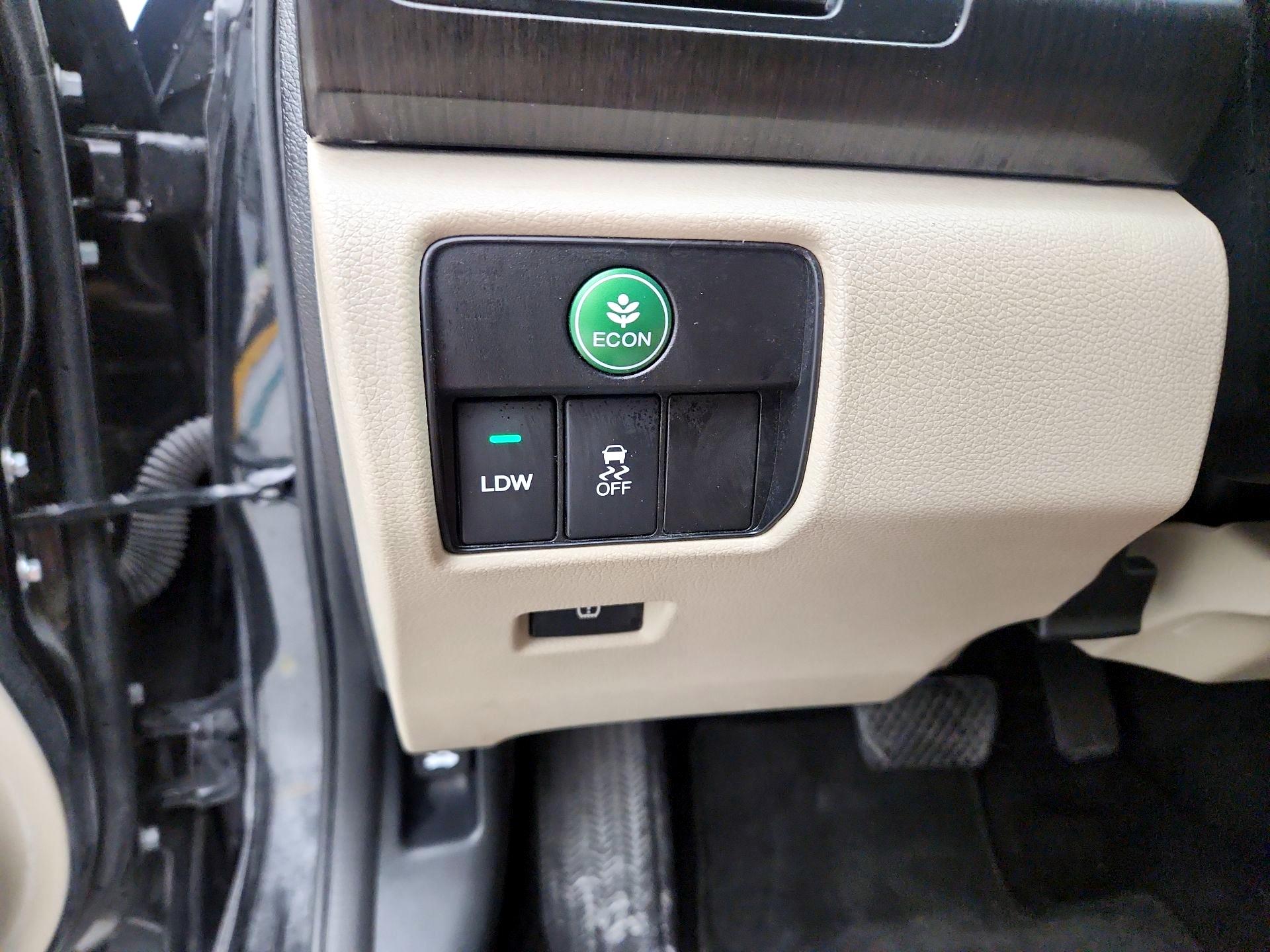 Thumbnail: 2015 Honda Accord - 13