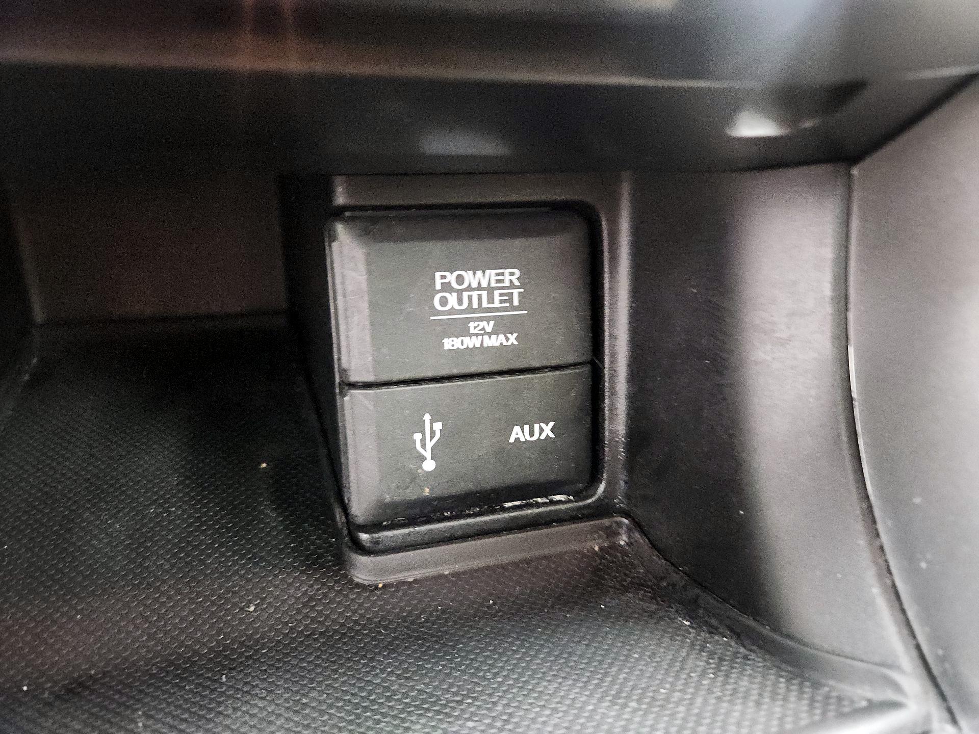 Thumbnail: 2015 Honda Accord - 18