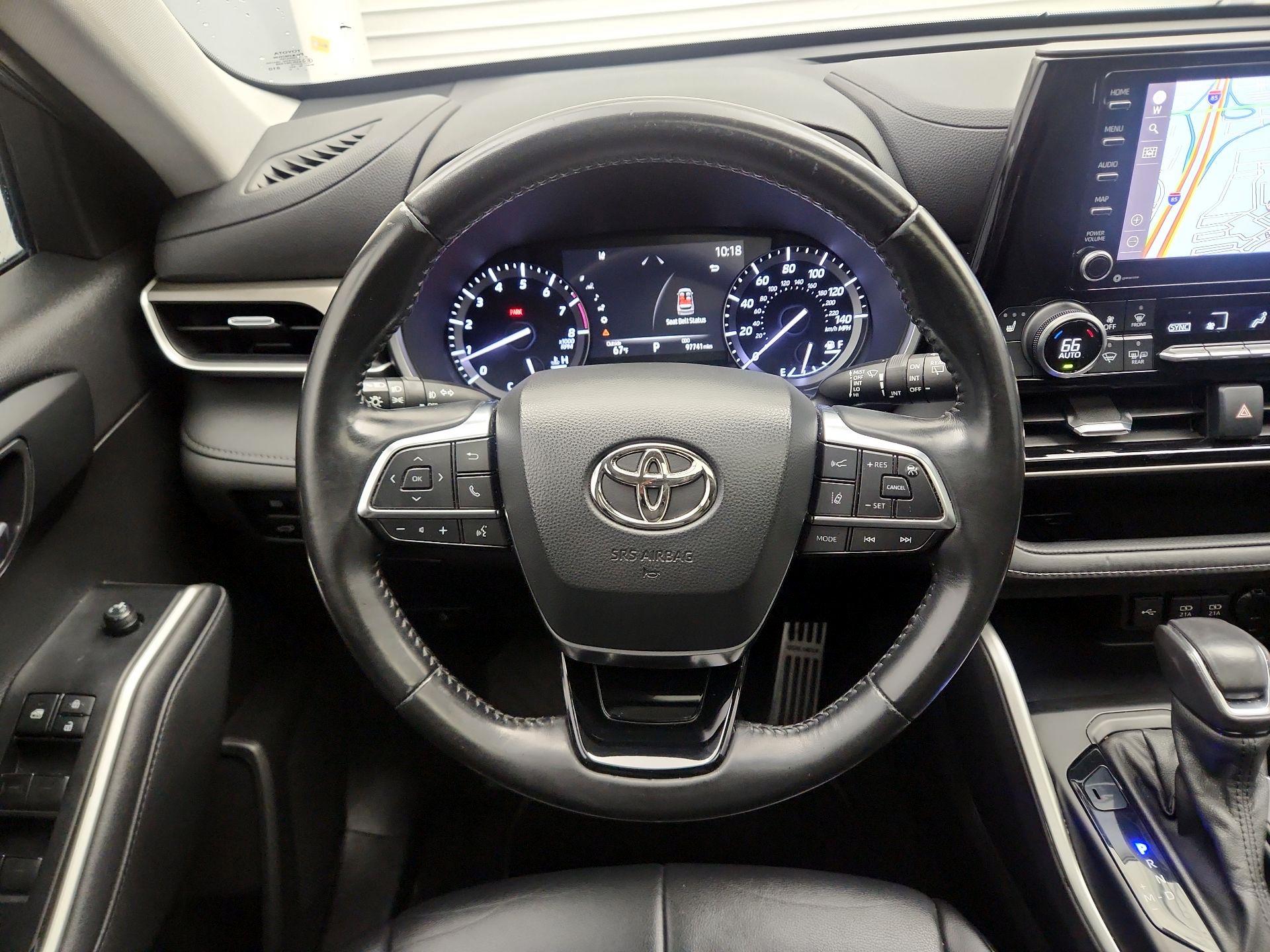 Thumbnail: 2021 Toyota Highlander - 10