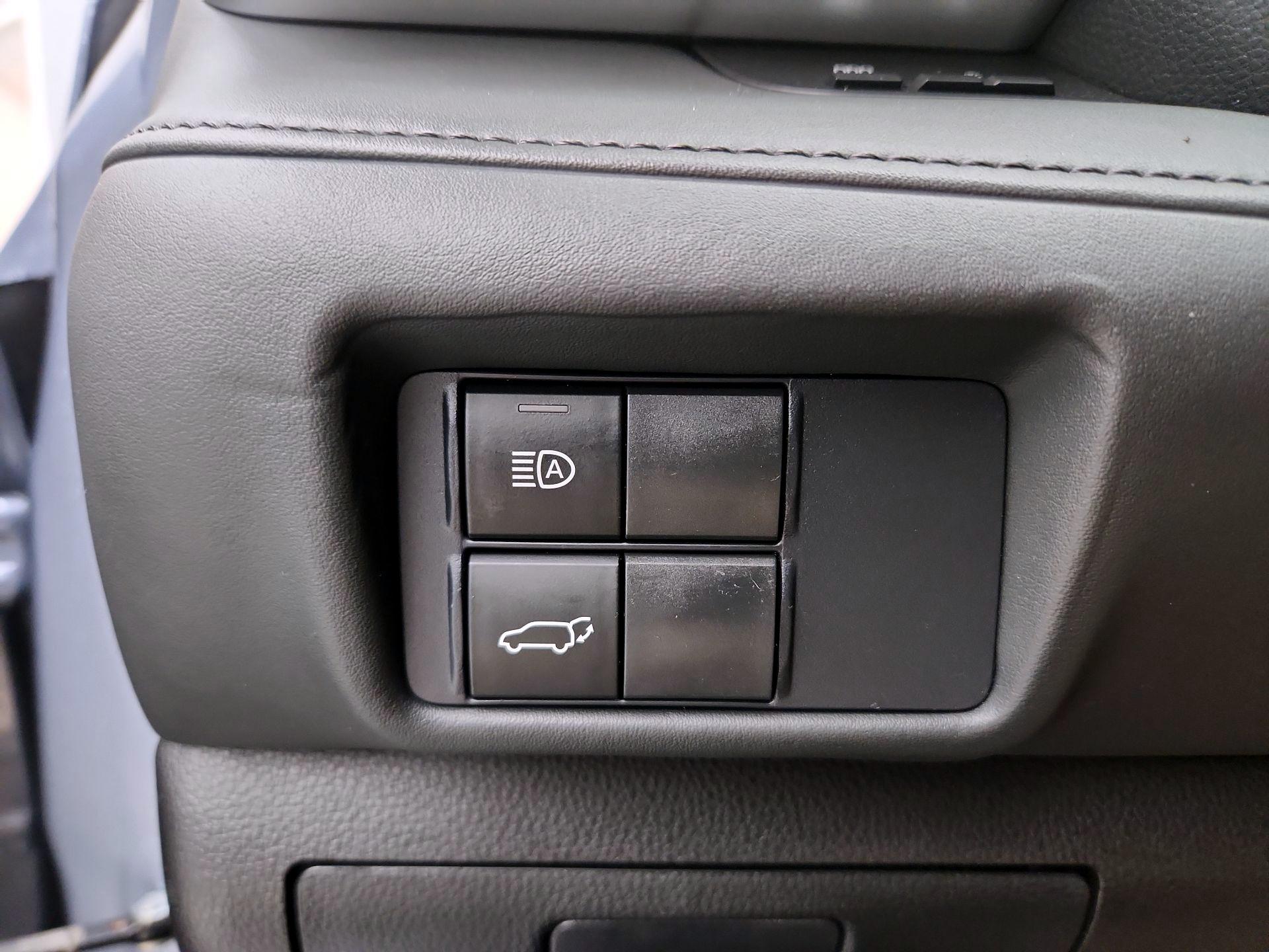 Thumbnail: 2021 Toyota Highlander - 13