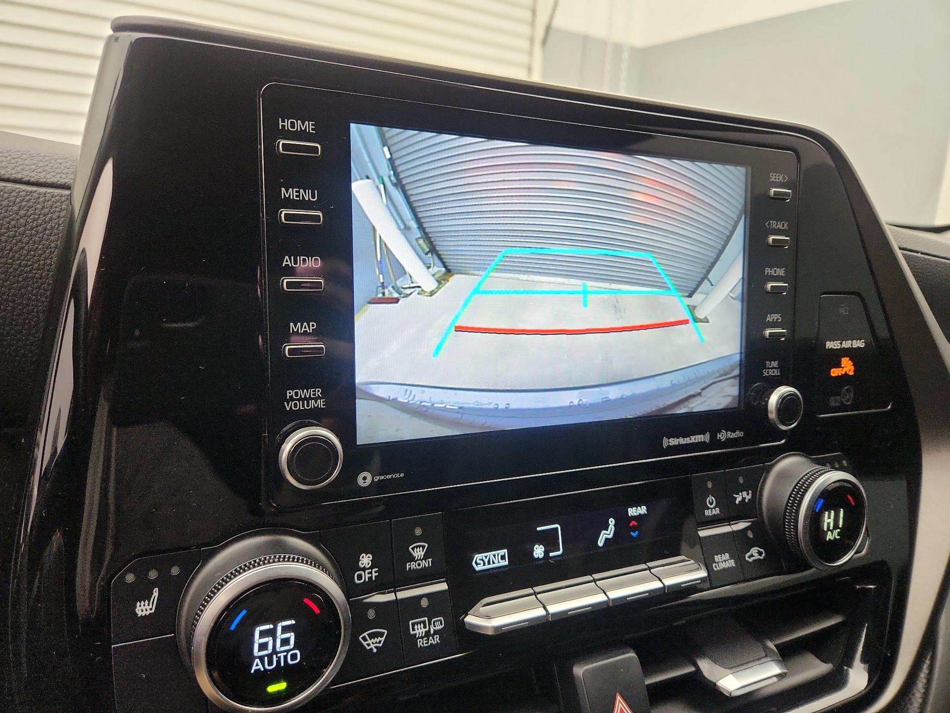 Thumbnail: 2021 Toyota Highlander - 15