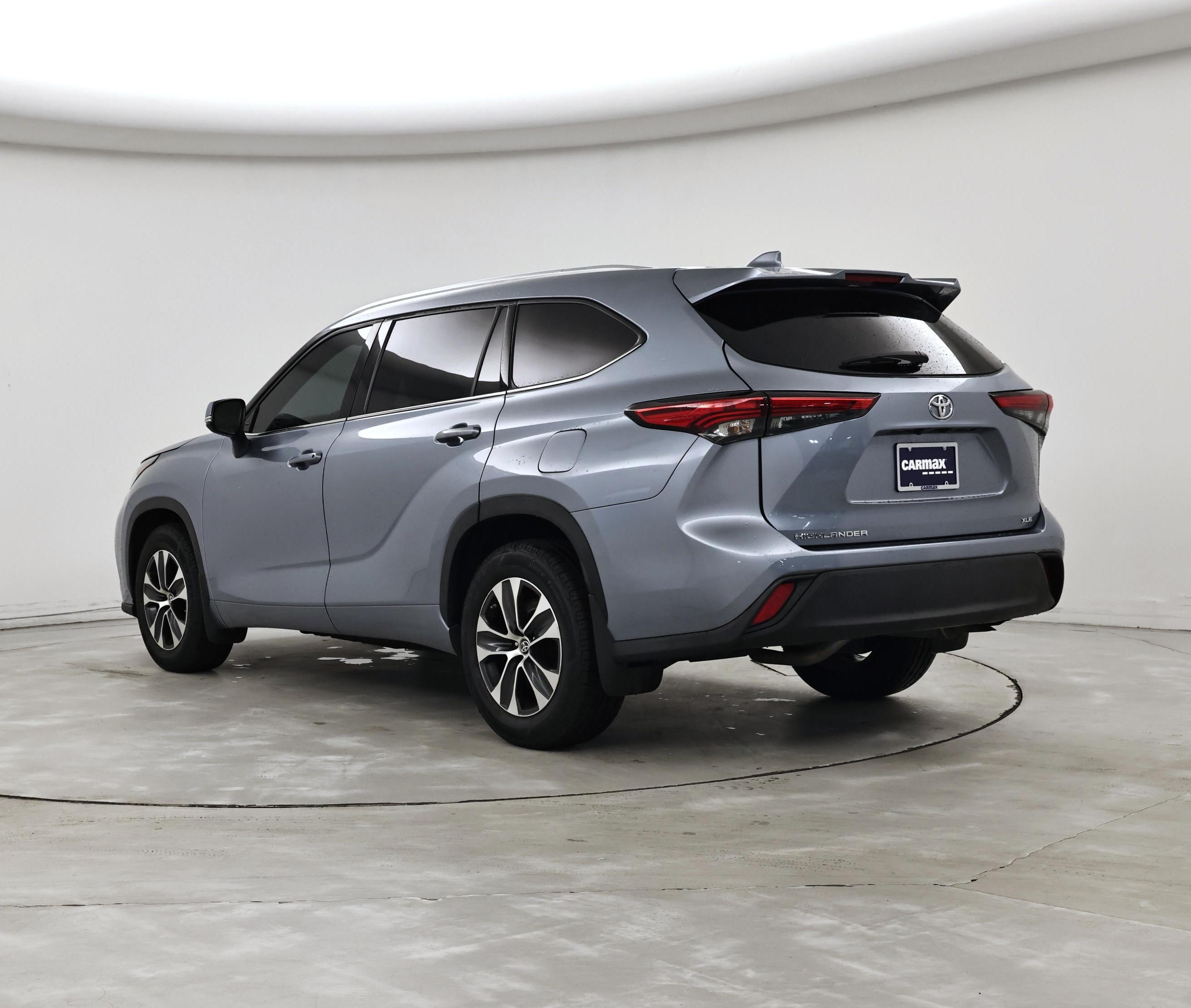 Thumbnail: 2021 Toyota Highlander - 2