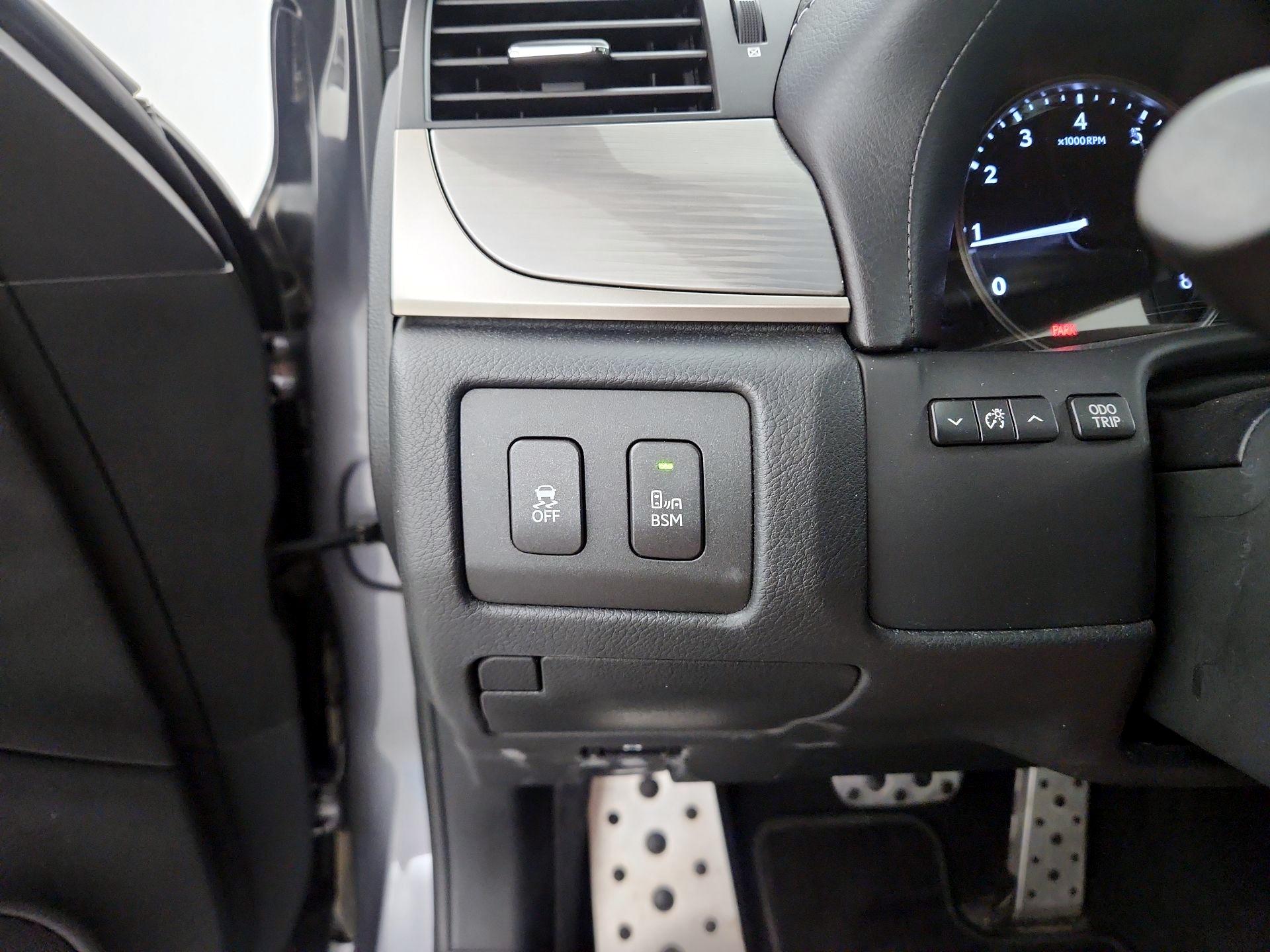 Thumbnail: 2015 Lexus GS - 13