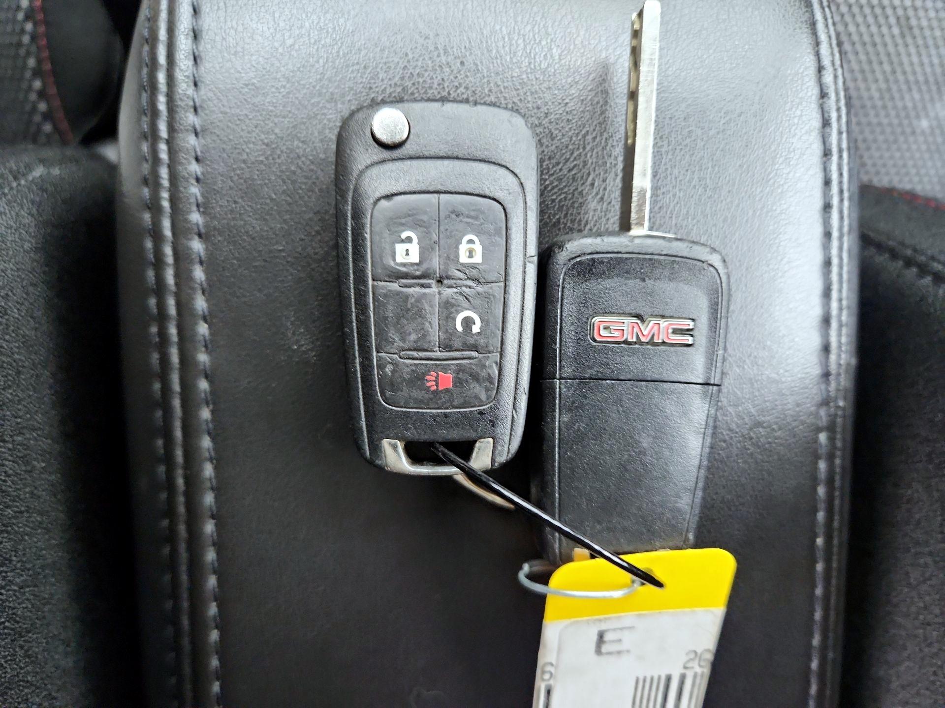 Thumbnail: 2017 GMC Terrain - 19