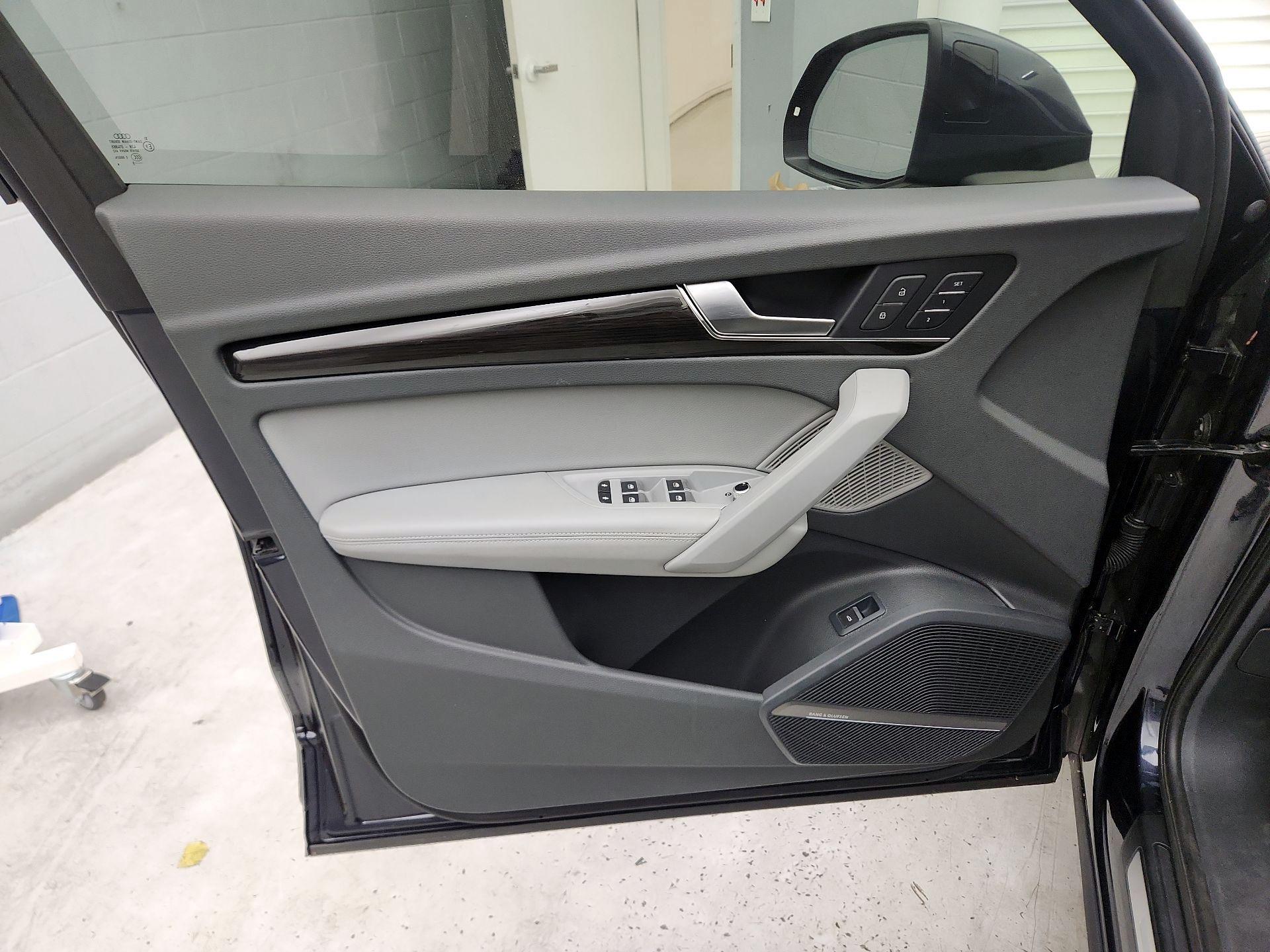 Thumbnail: 2019 Audi Q5 - 12