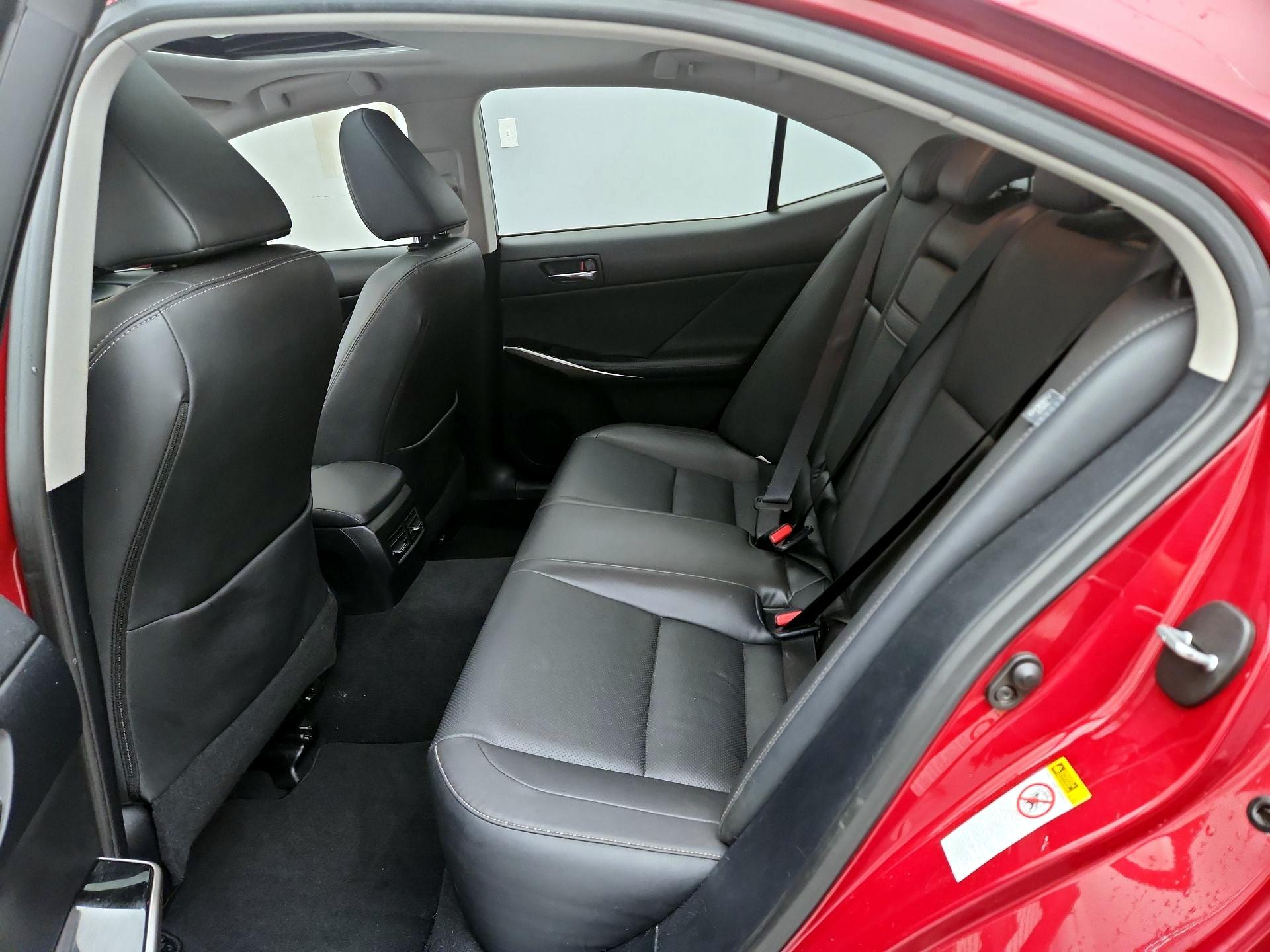 Thumbnail: 2015 Lexus IS - 19