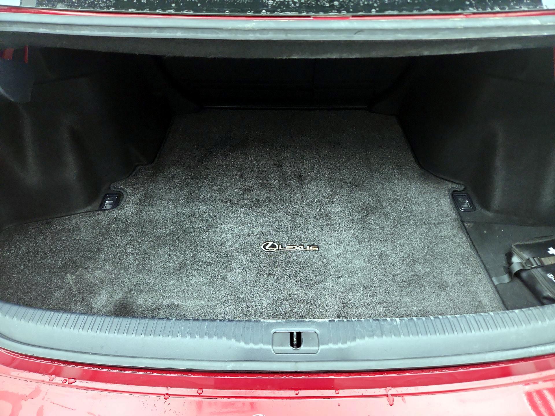 Thumbnail: 2015 Lexus IS - 20