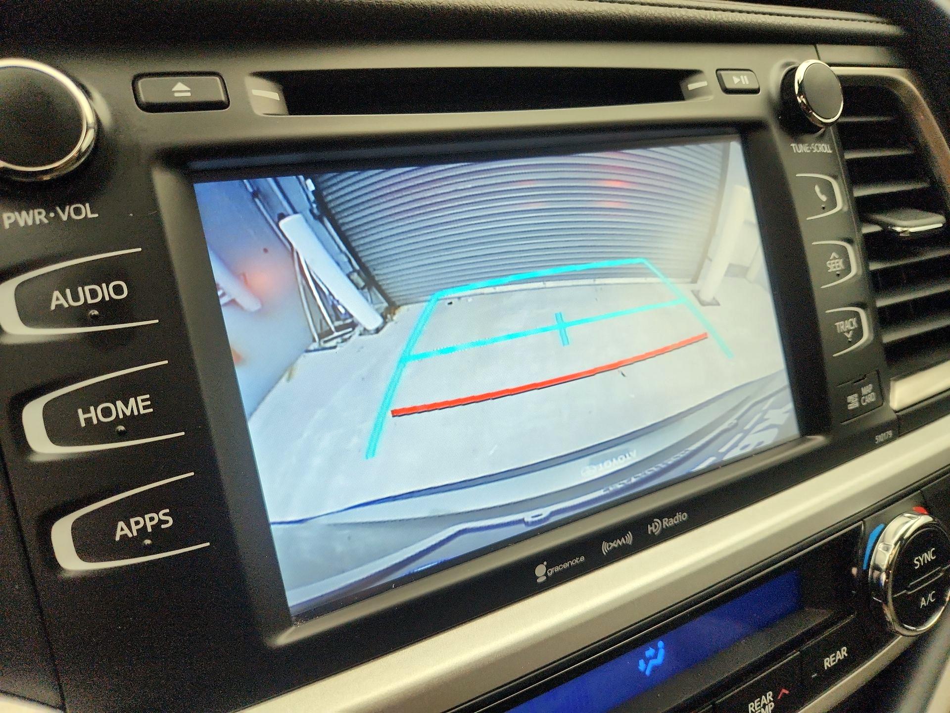 Thumbnail: 2017 Toyota Highlander - 14