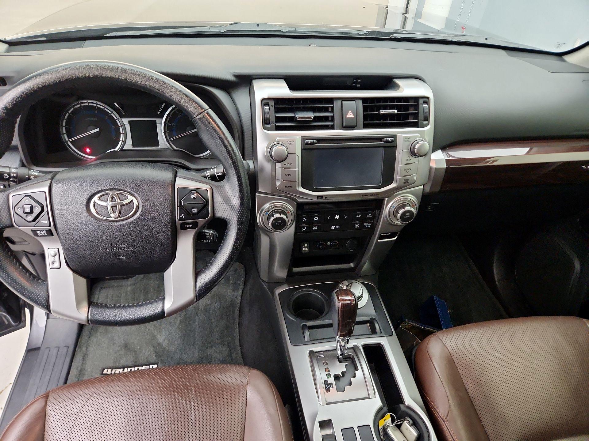 Thumbnail: 2016 Toyota 4Runner - 9