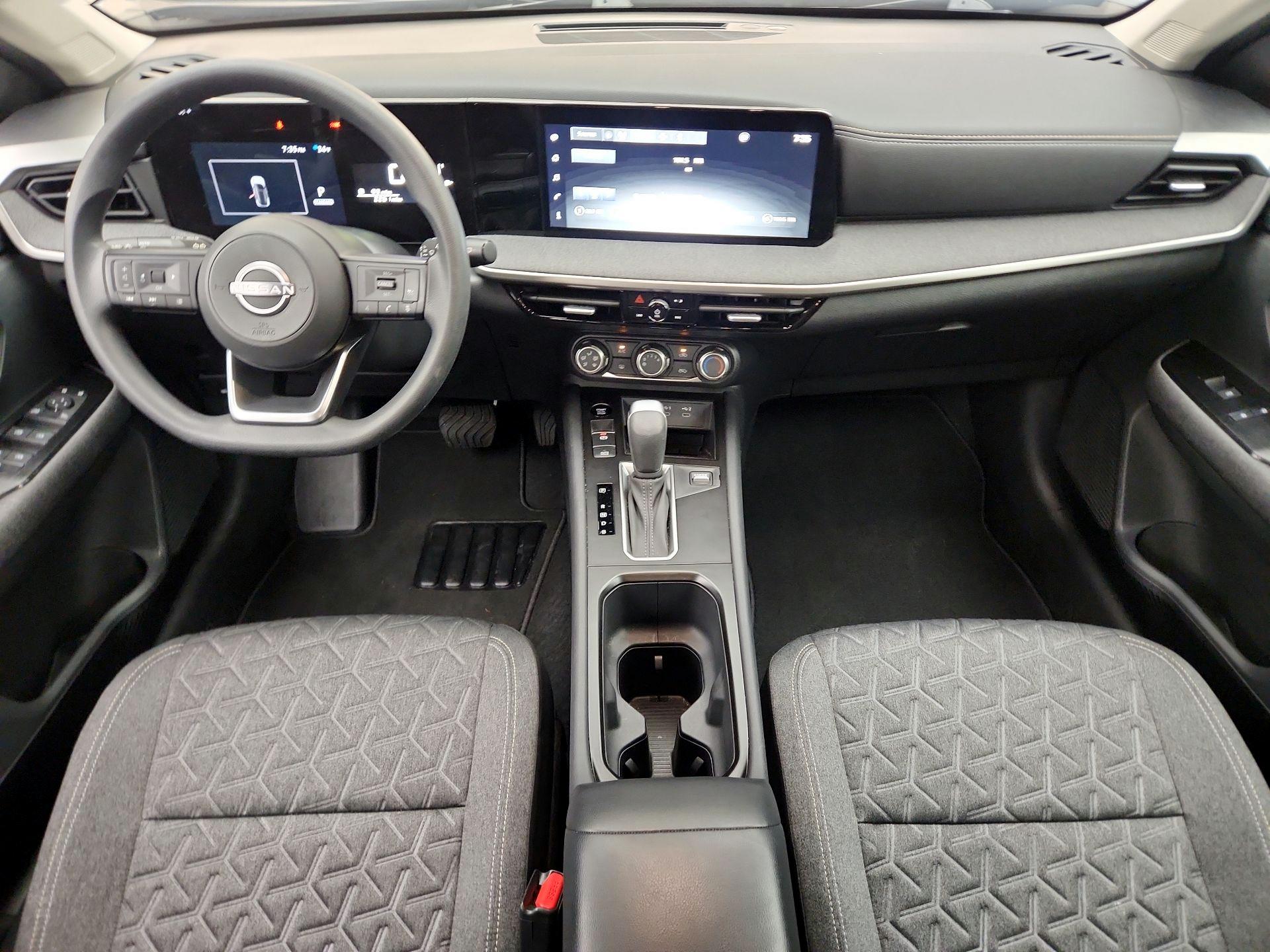 Thumbnail: 2025 Nissan Kicks - 9