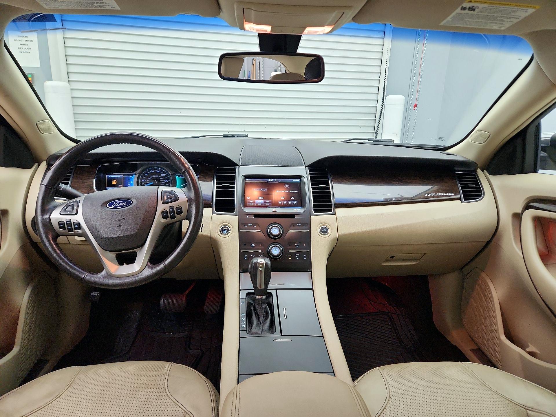 Thumbnail: 2015 Ford Taurus - 9