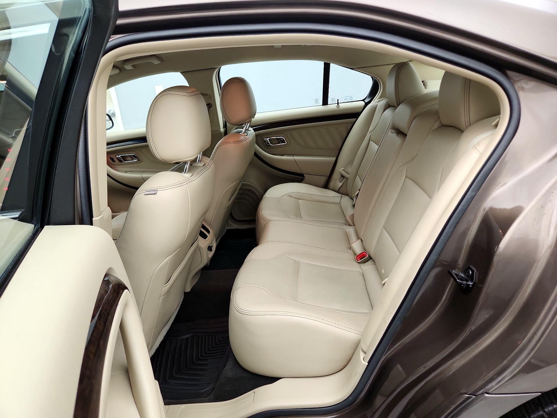 Thumbnail: 2015 Ford Taurus - 19