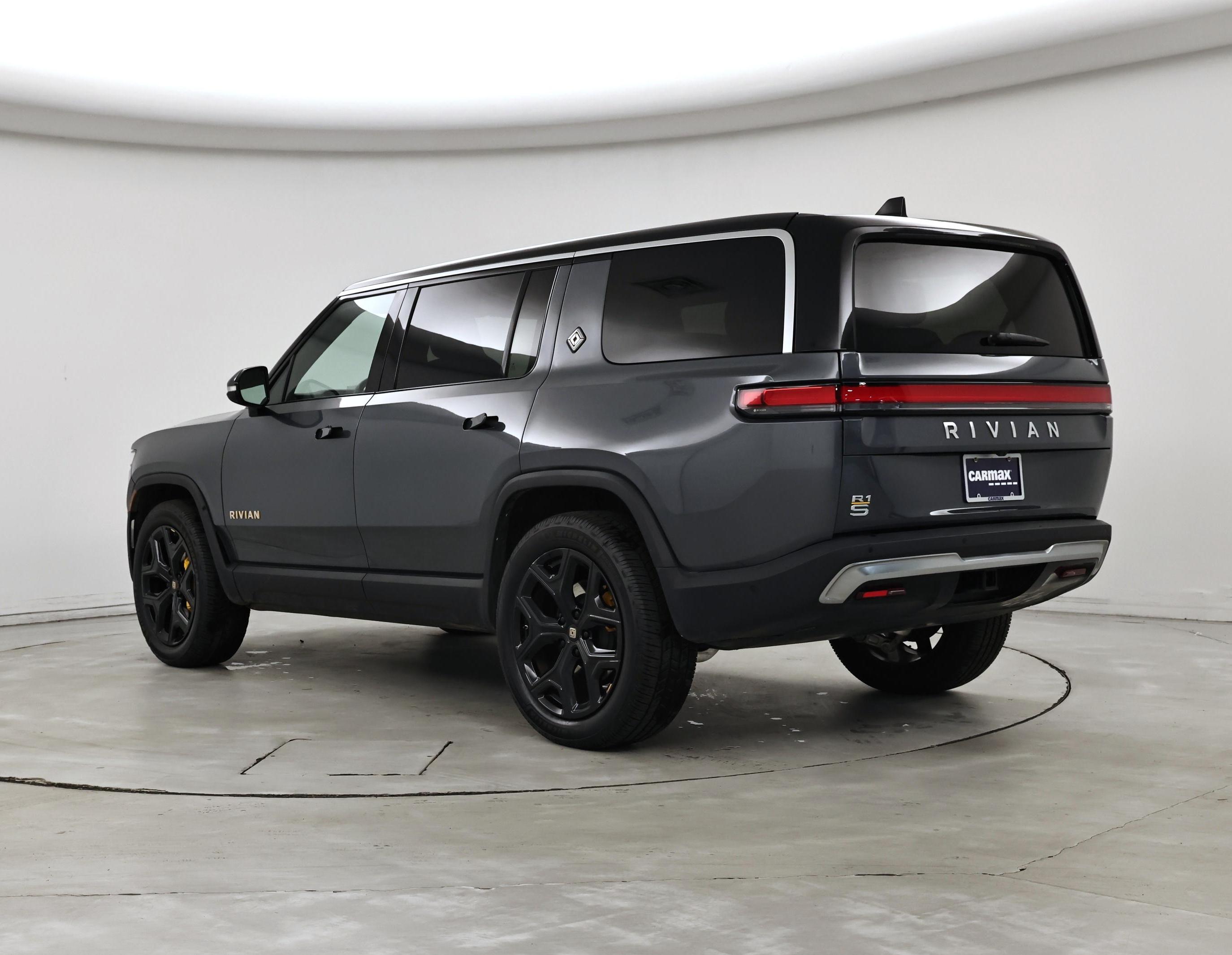 Thumbnail: 2022 Rivian R1S - 2