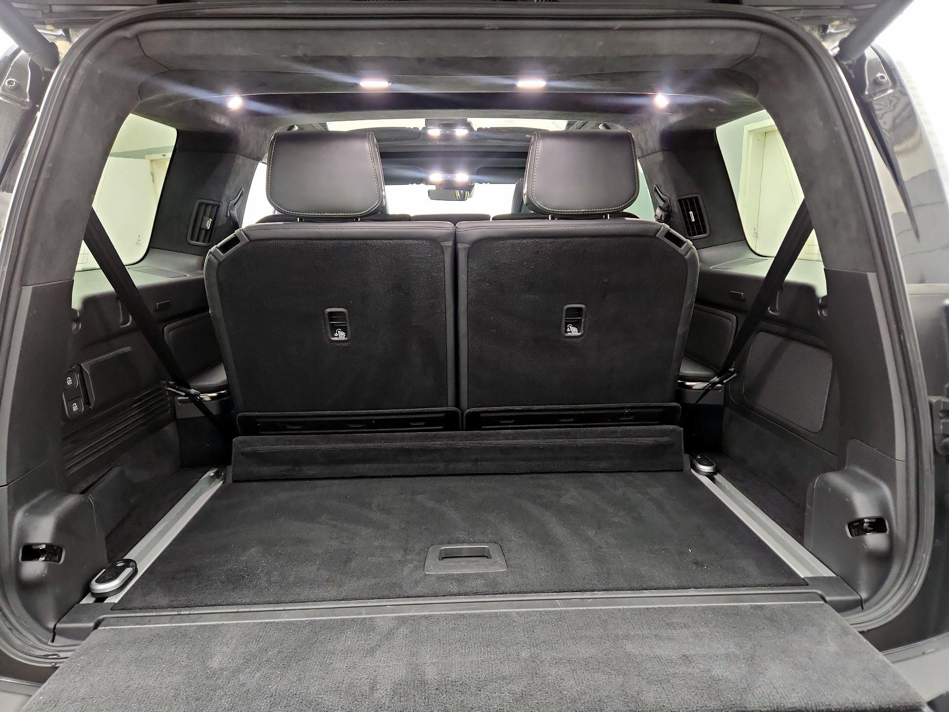 Thumbnail: 2022 Rivian R1S - 19