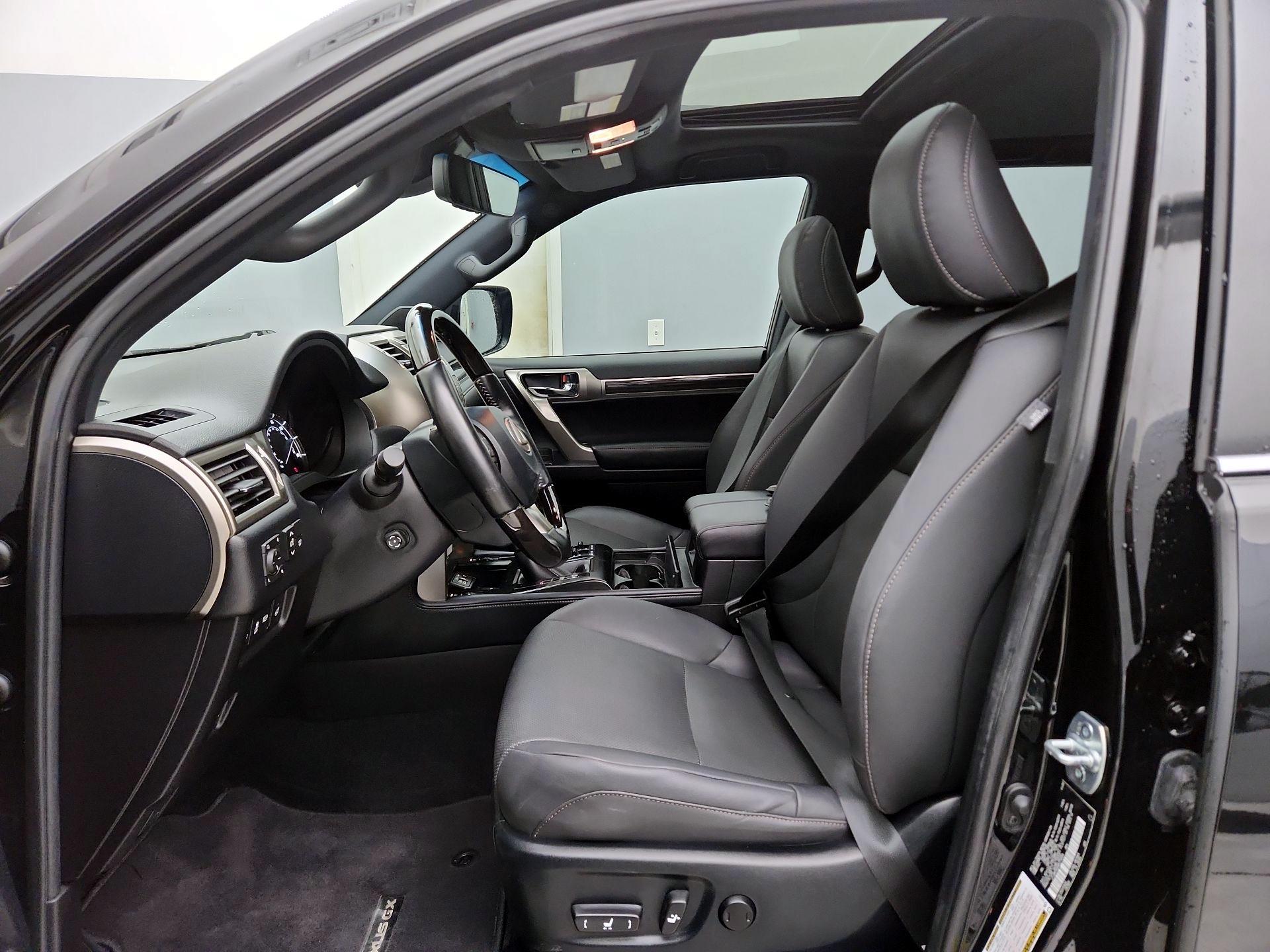 Thumbnail: 2021 Lexus GX - 11