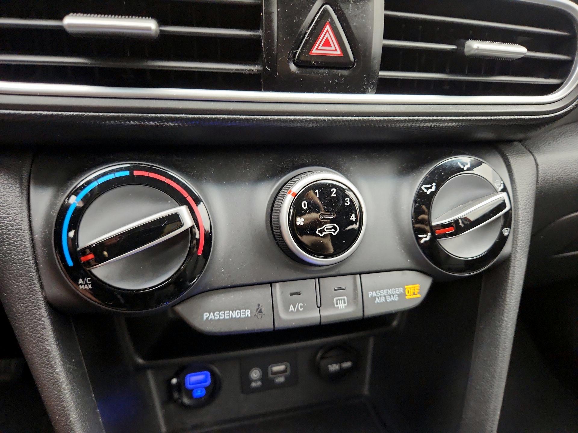 Thumbnail: 2020 Hyundai Kona - 16