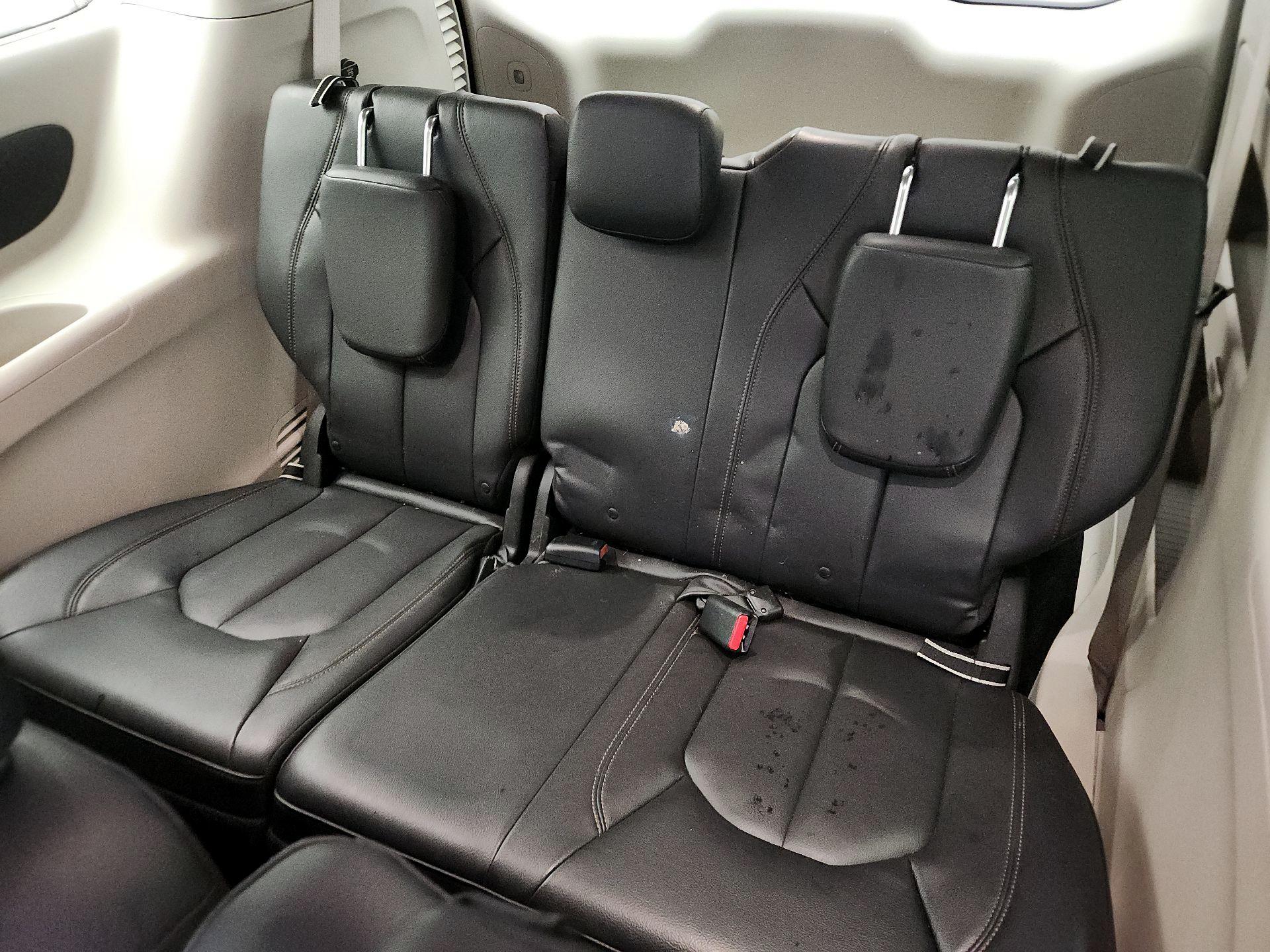 Thumbnail: 2017 Chrysler Pacifica - 20