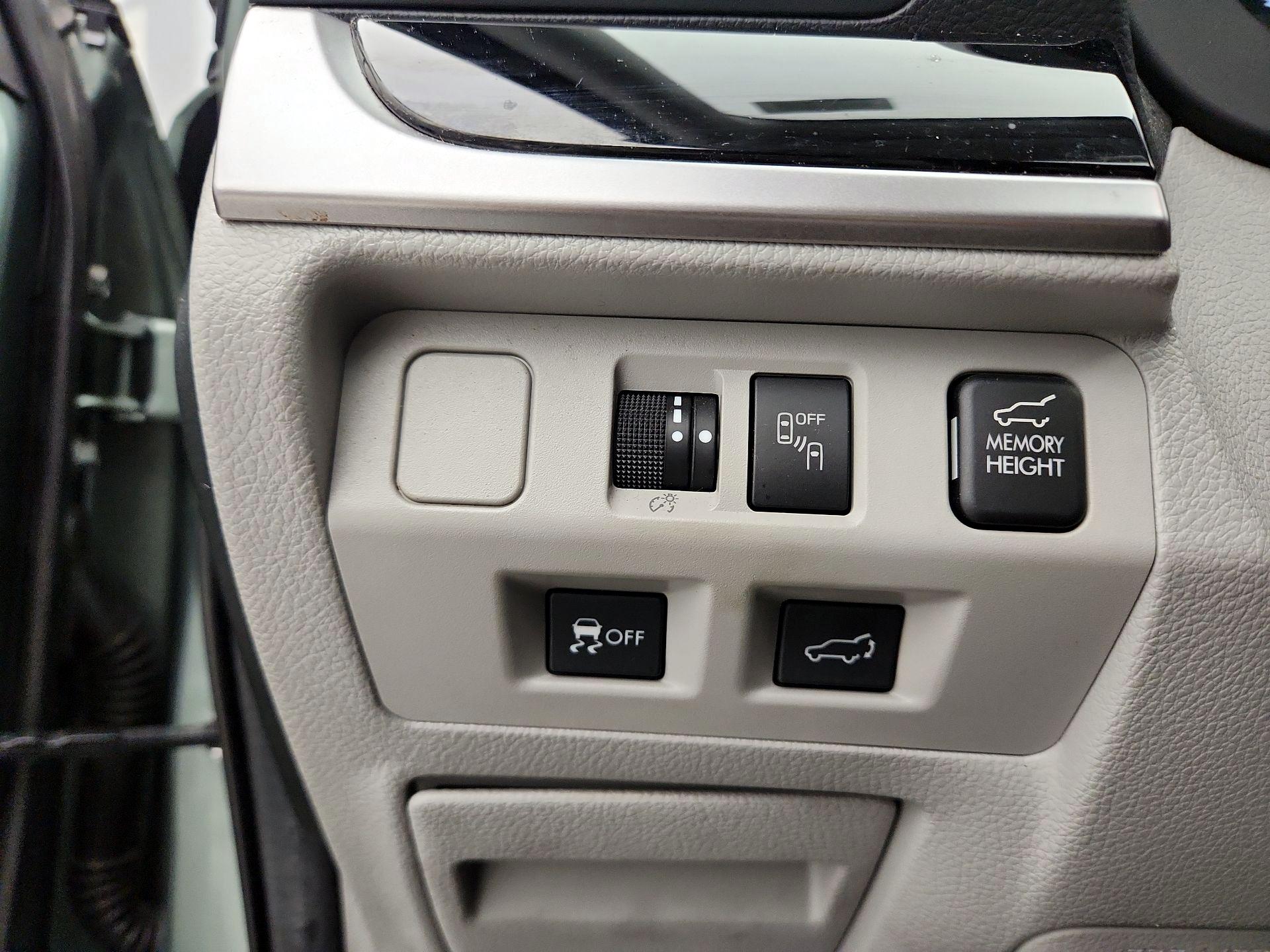 Thumbnail: 2017 Subaru Forester - 13