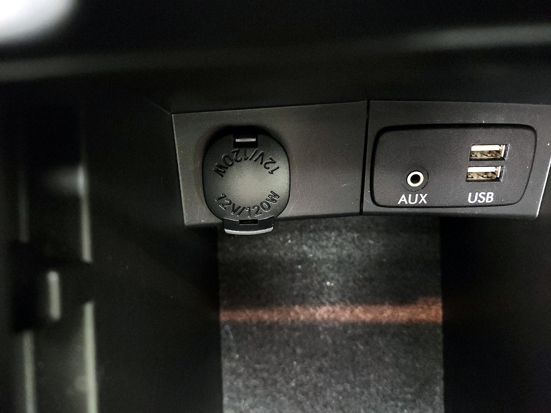 Thumbnail: 2017 Subaru Forester - 18