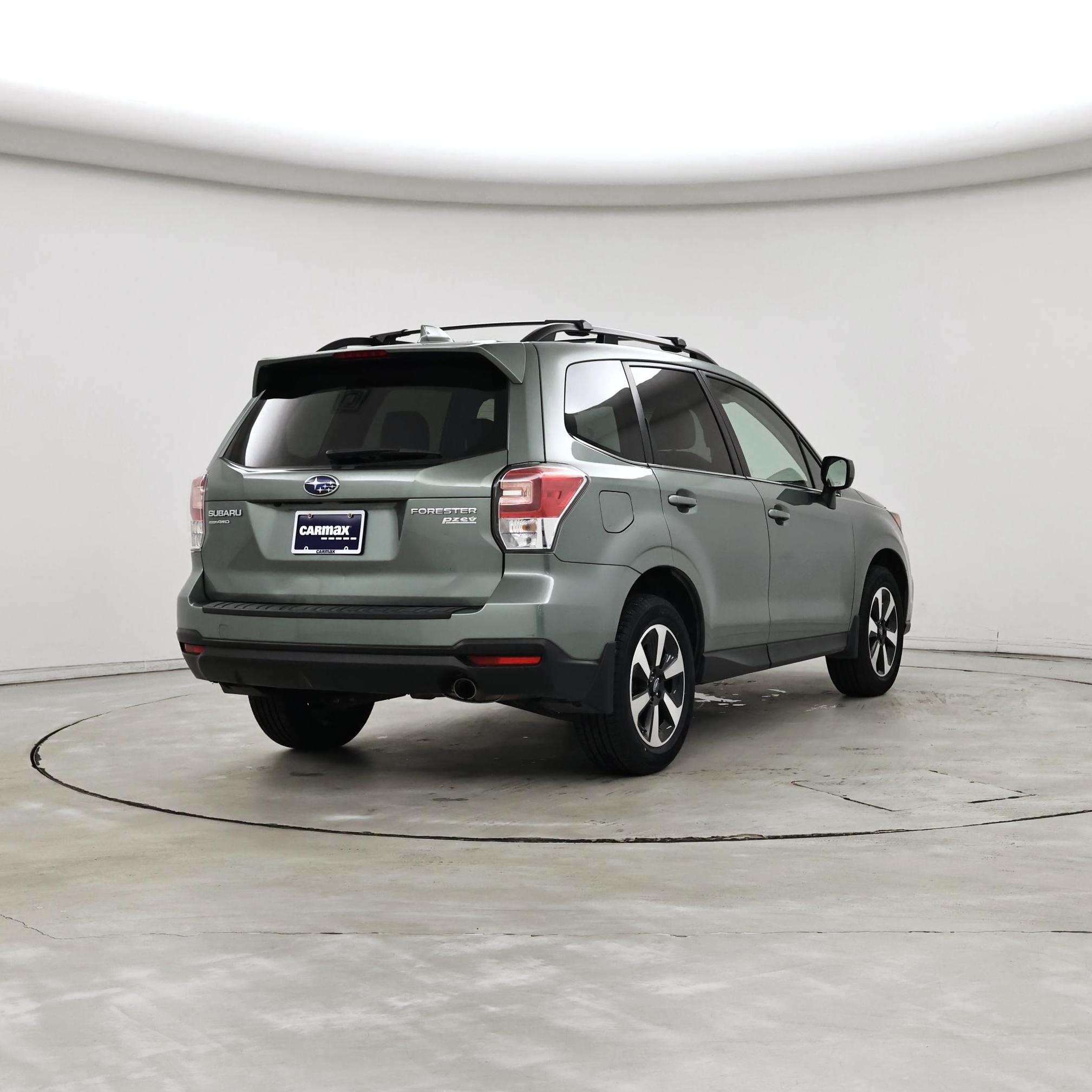 Thumbnail: 2017 Subaru Forester - 8