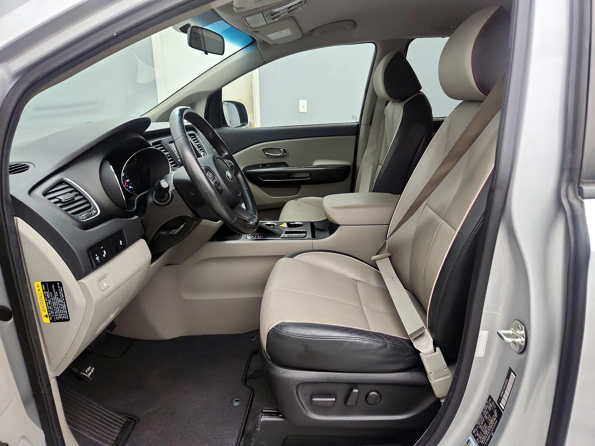 Thumbnail: 2019 Kia Sedona - 11