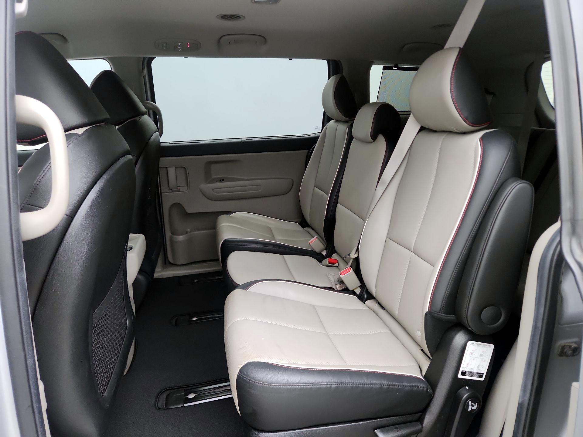 Thumbnail: 2019 Kia Sedona - 19