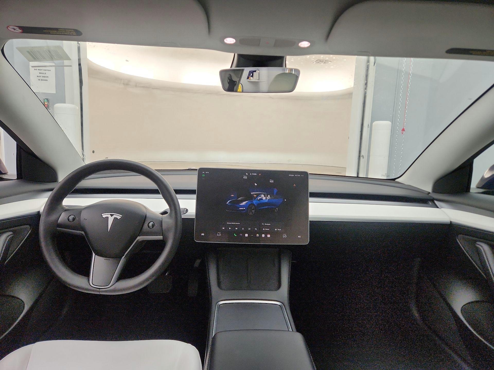 Thumbnail: 2023 Tesla Model 3 - 9