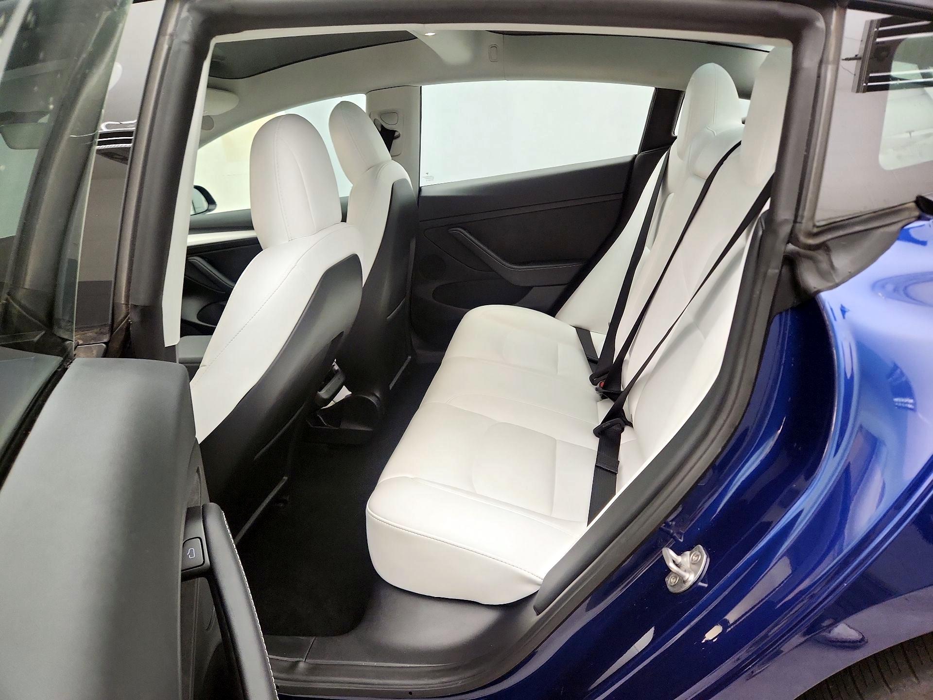 Thumbnail: 2023 Tesla Model 3 - 18