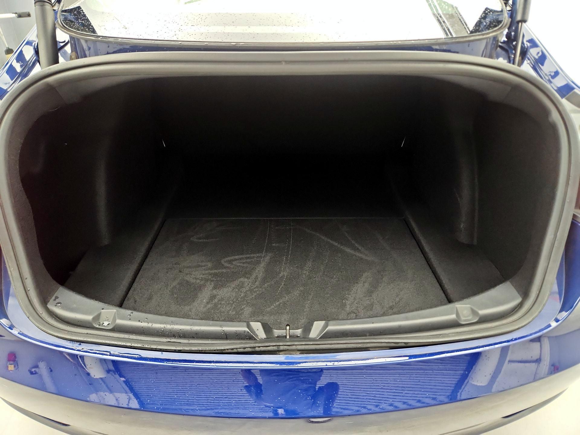 Thumbnail: 2023 Tesla Model 3 - 19