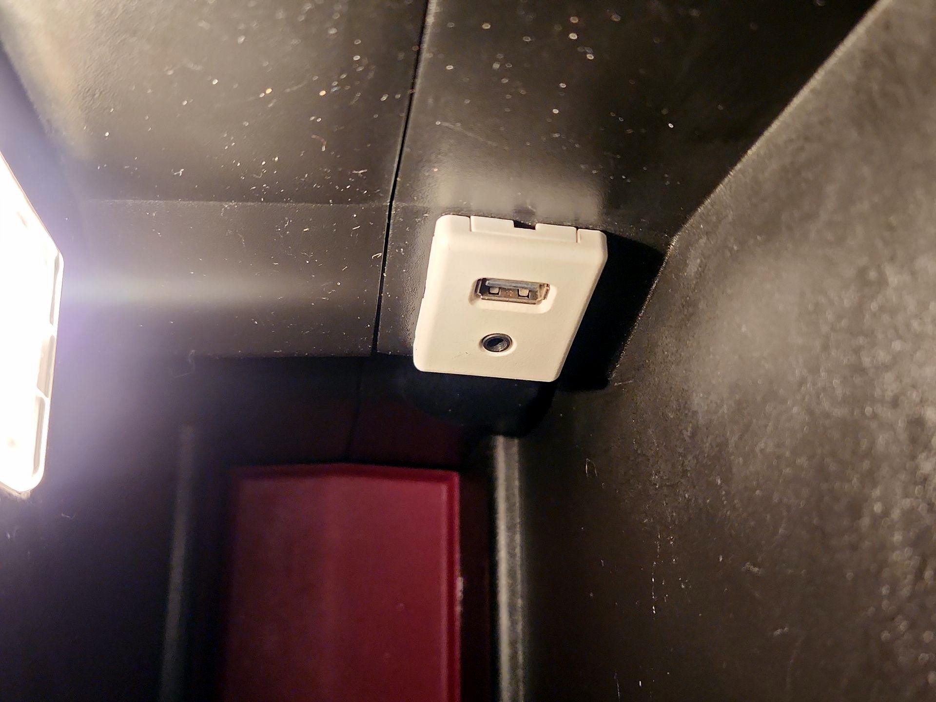 Thumbnail: 2017 Chevrolet Equinox - 17