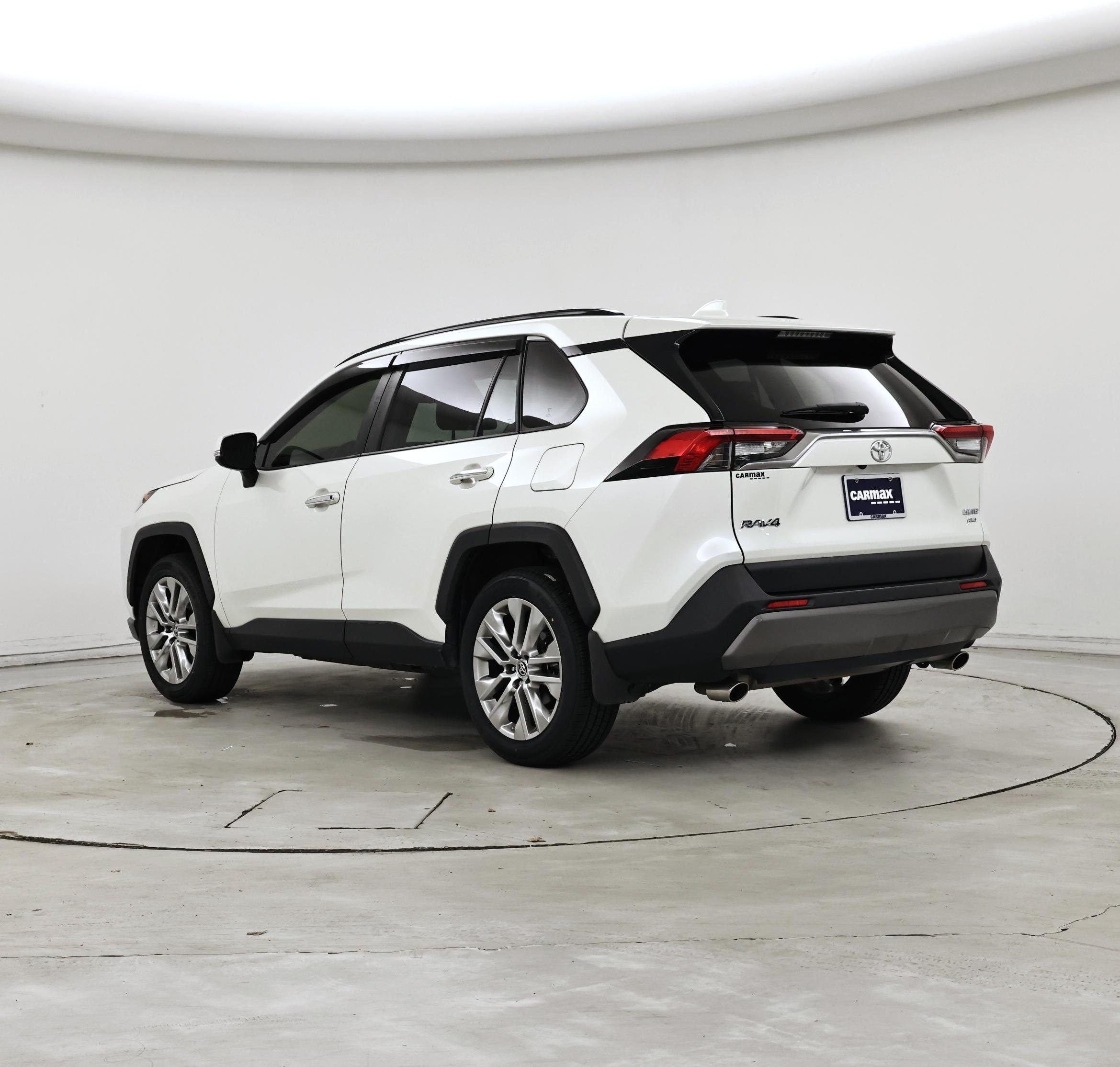 Thumbnail: 2020 Toyota RAV4 - 2