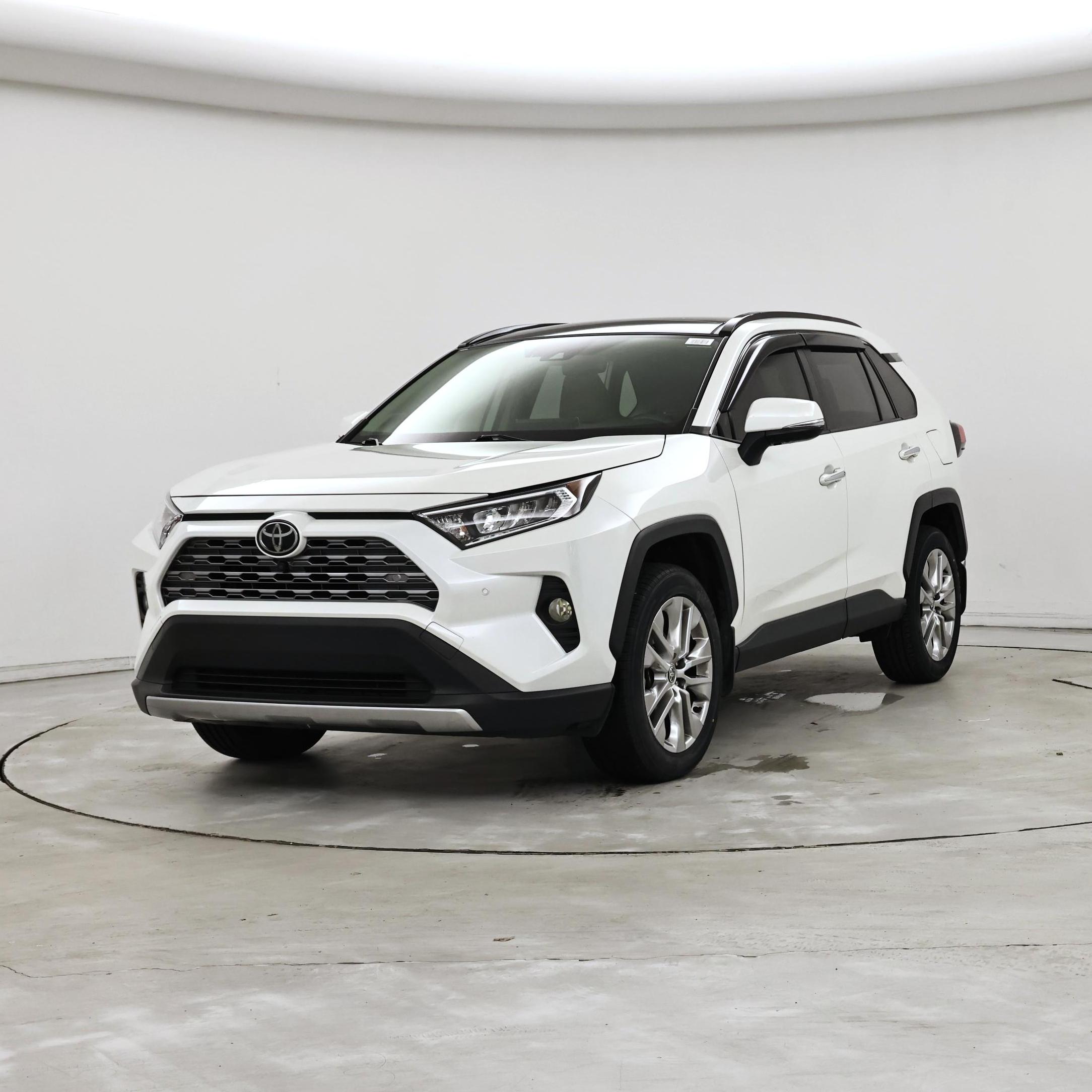 Thumbnail: 2020 Toyota RAV4 - 4