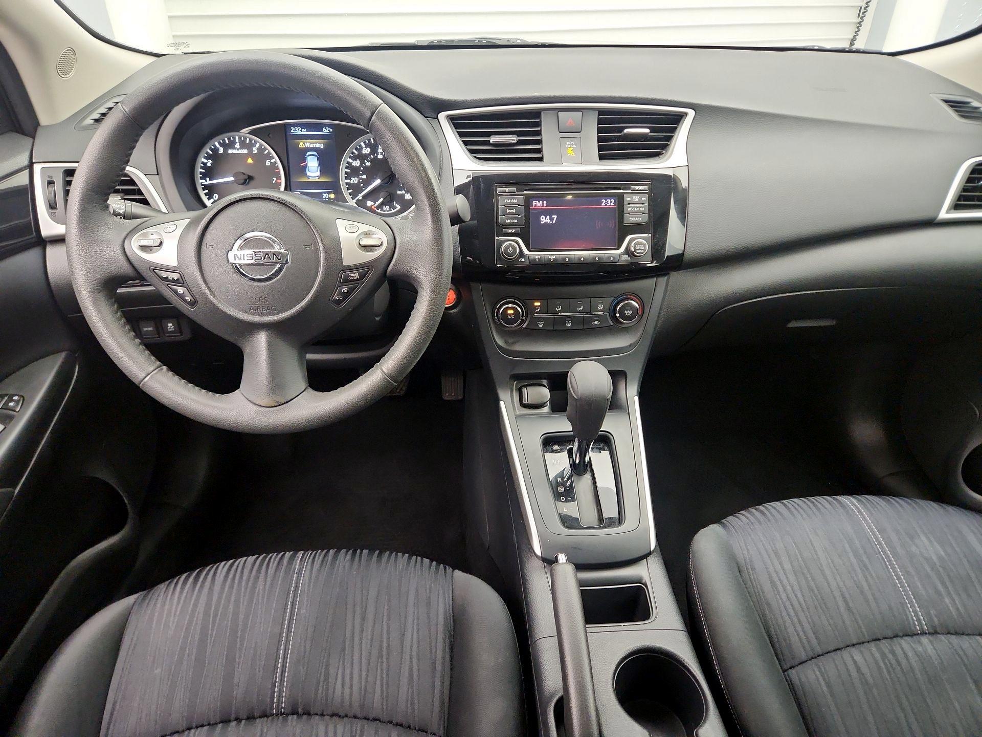 Thumbnail: 2017 Nissan Sentra - 9